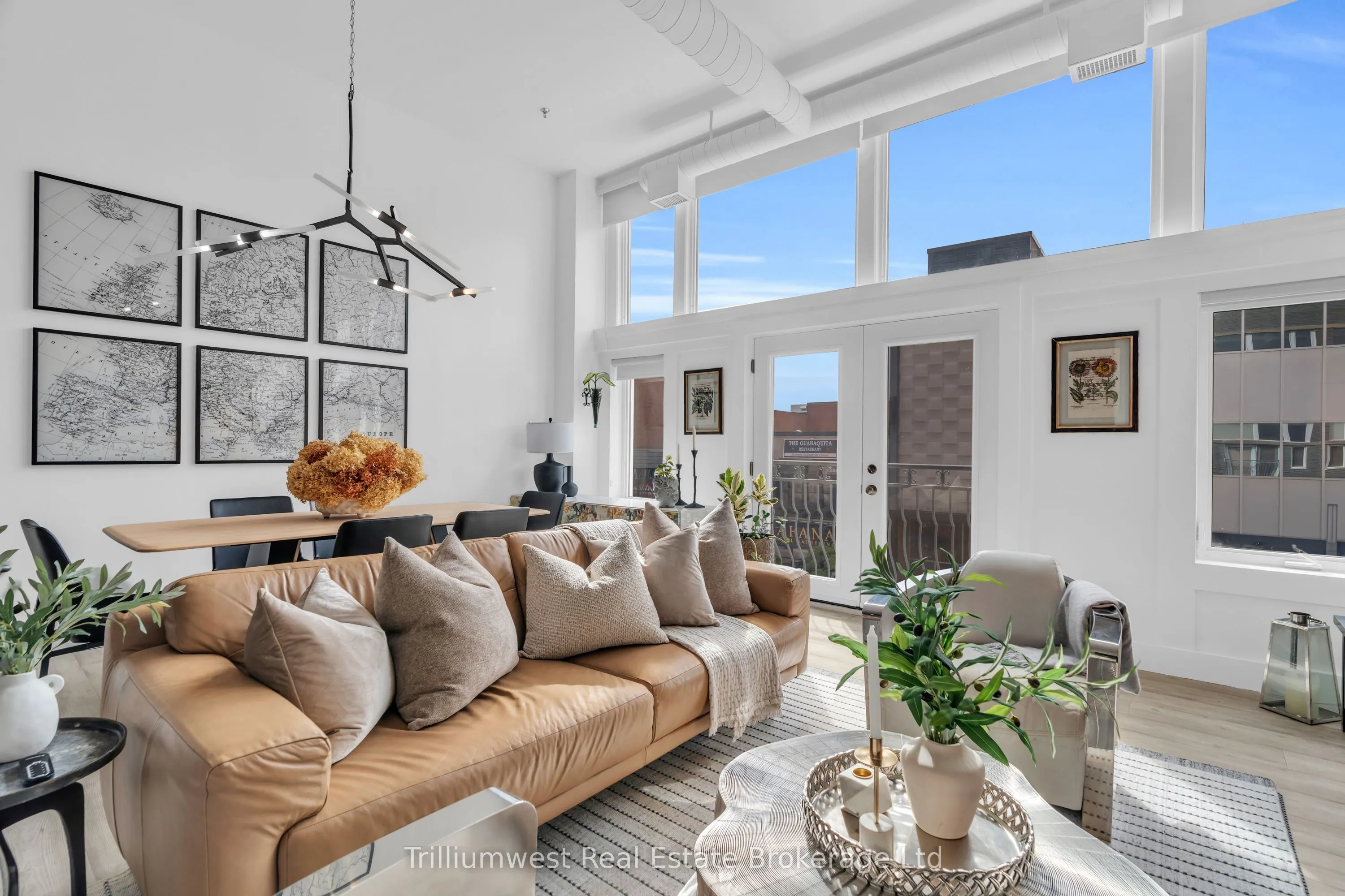 276 King Street W, #205