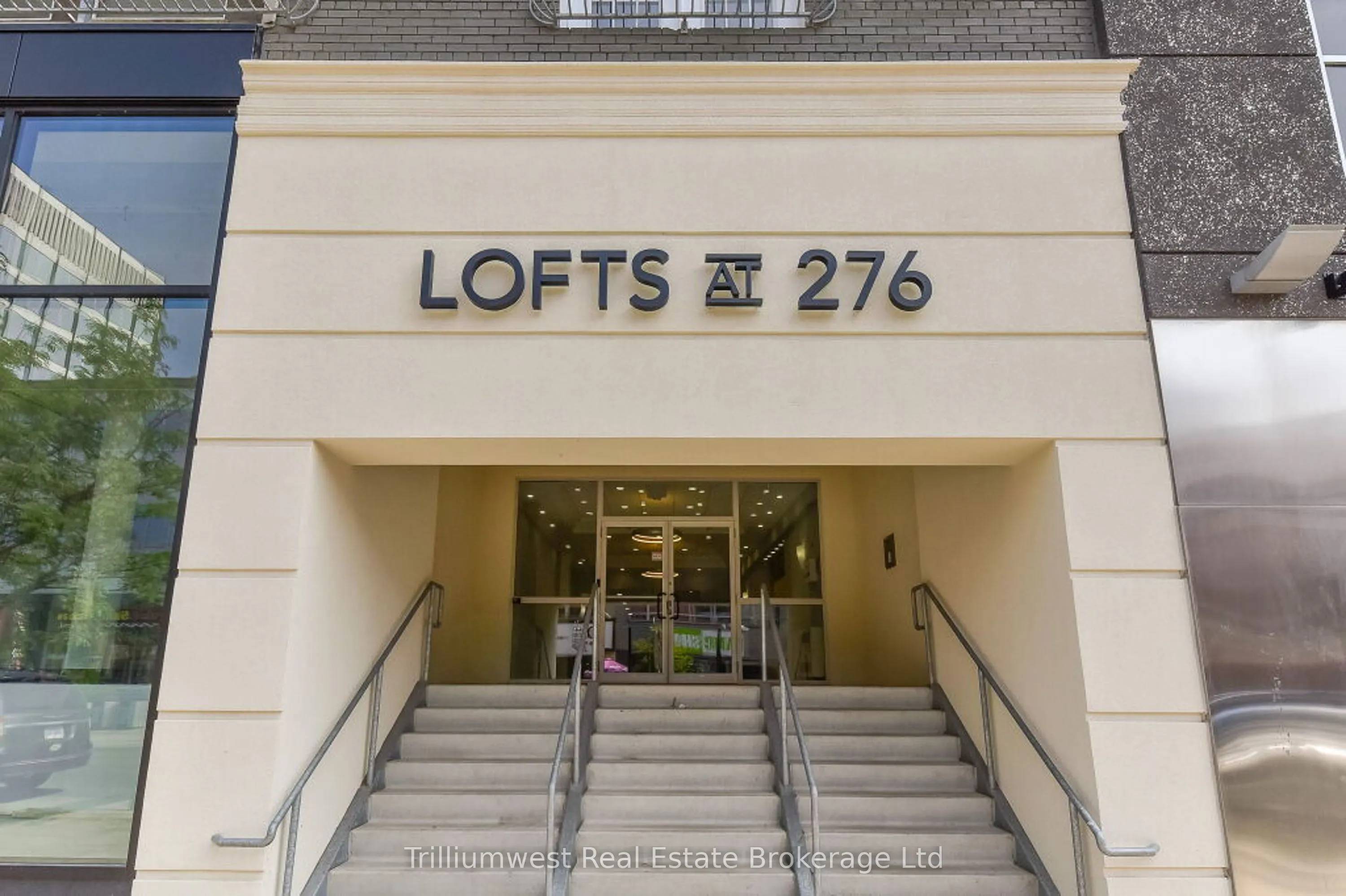 276 King Street W, #205
