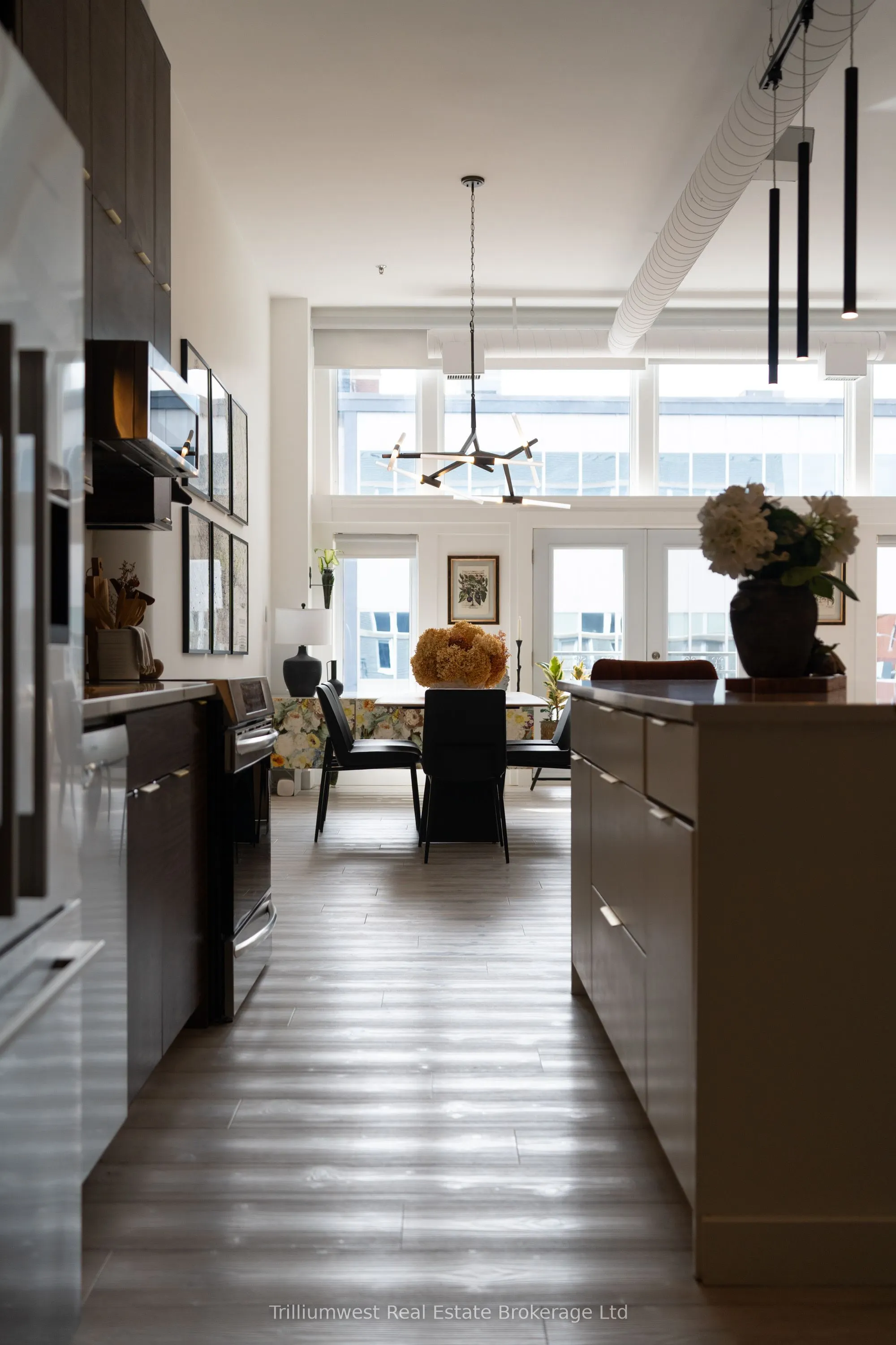 276 King Street W, #205