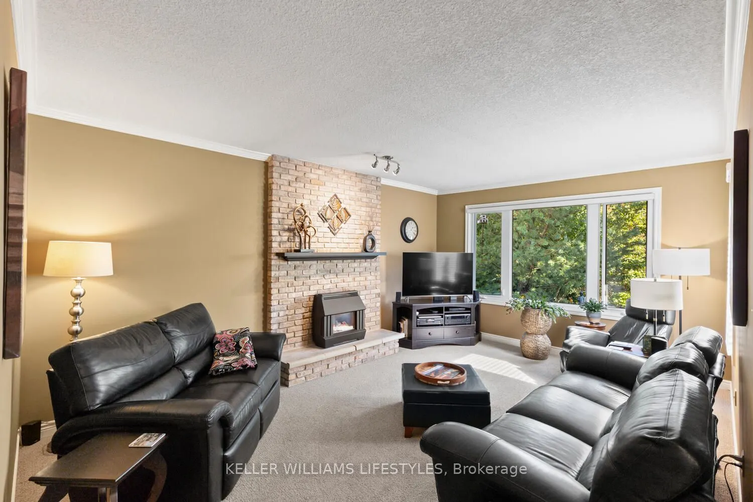 114 Monte Vista Crescent