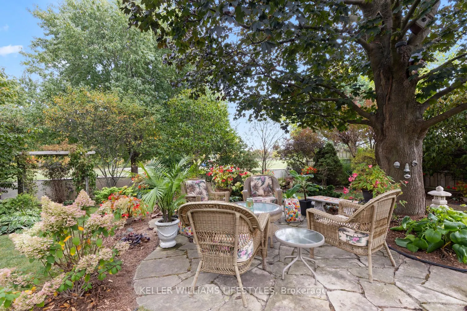 114 Monte Vista Crescent