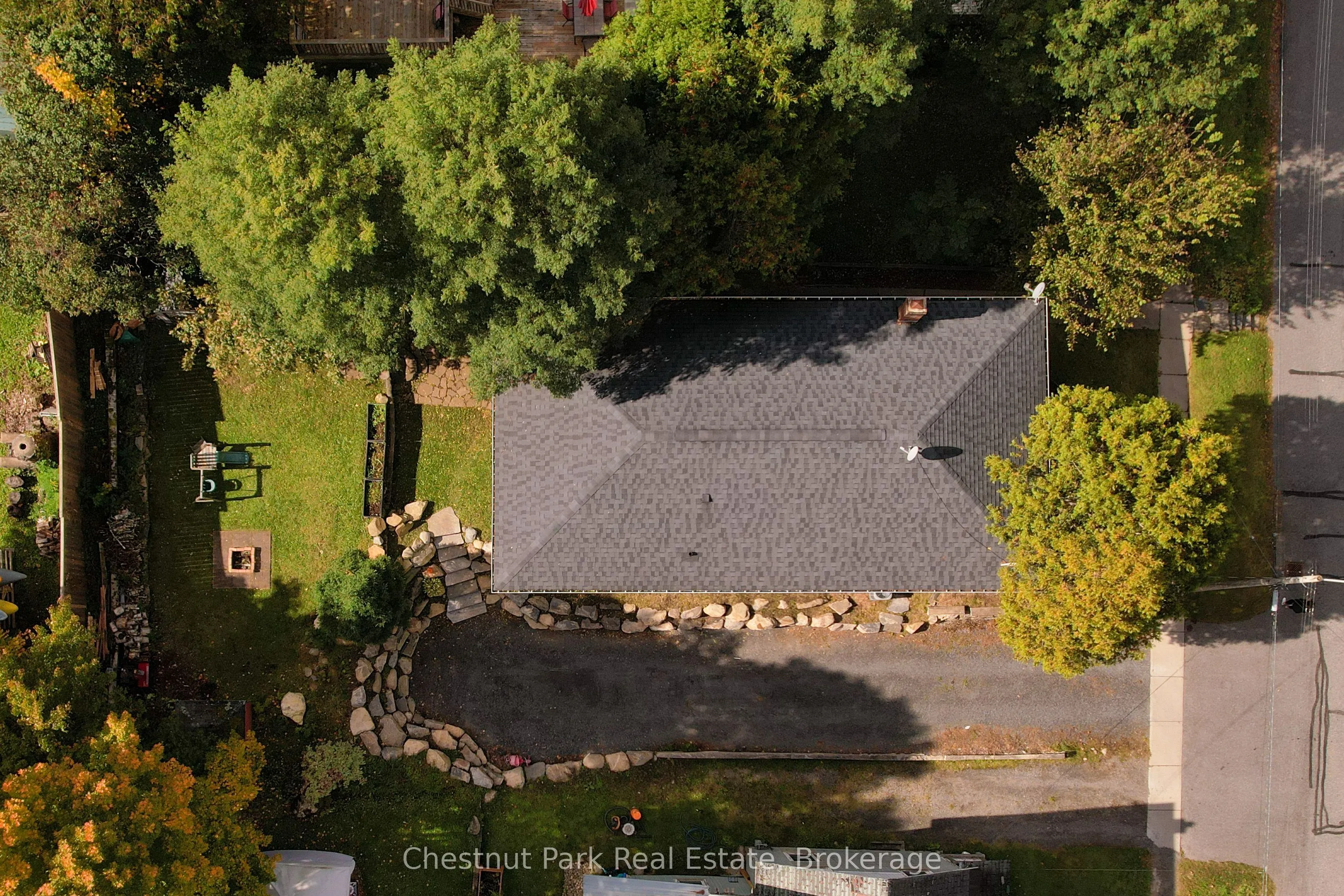 3 CORA Street E