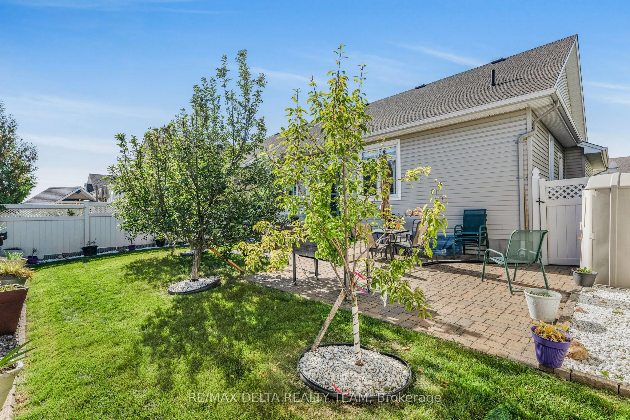 702 Cabris Crescent