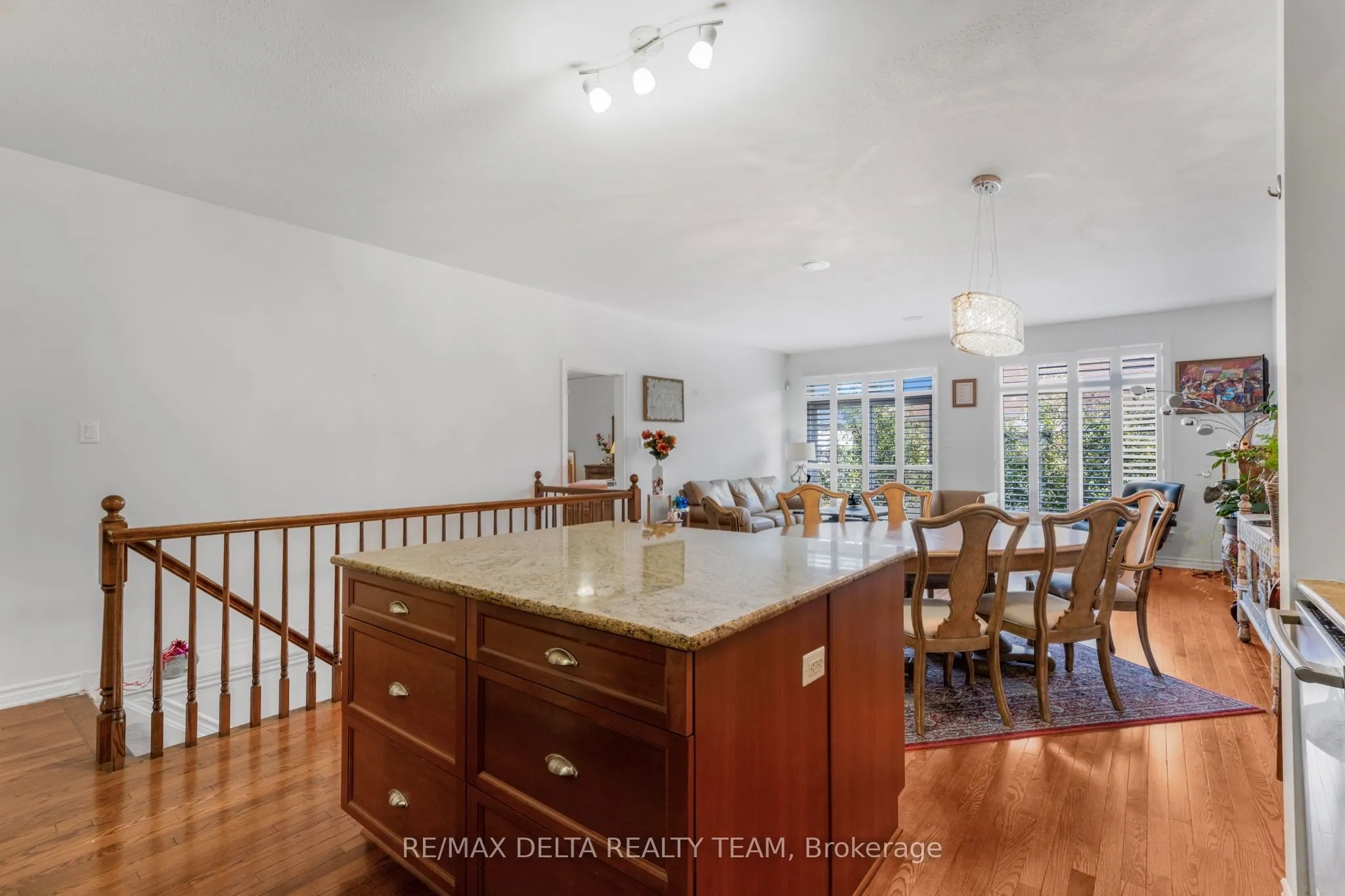 702 Cabris Crescent