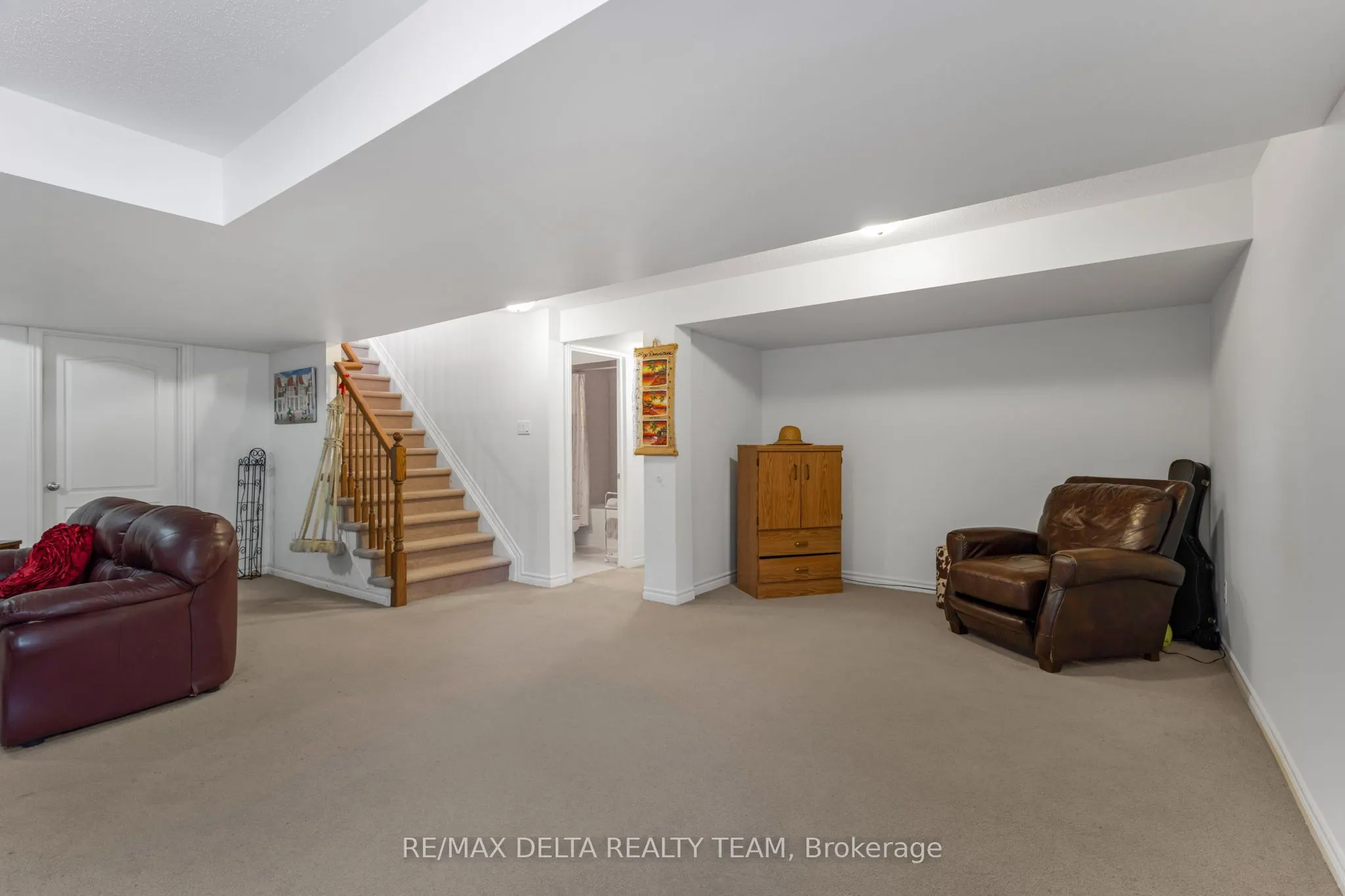 702 Cabris Crescent