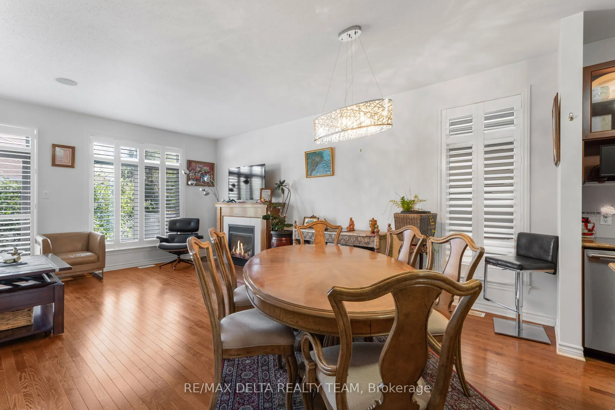 702 Cabris Crescent