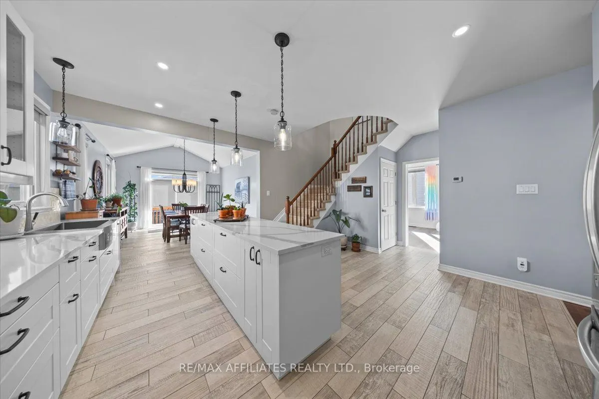 125 Brunet Street