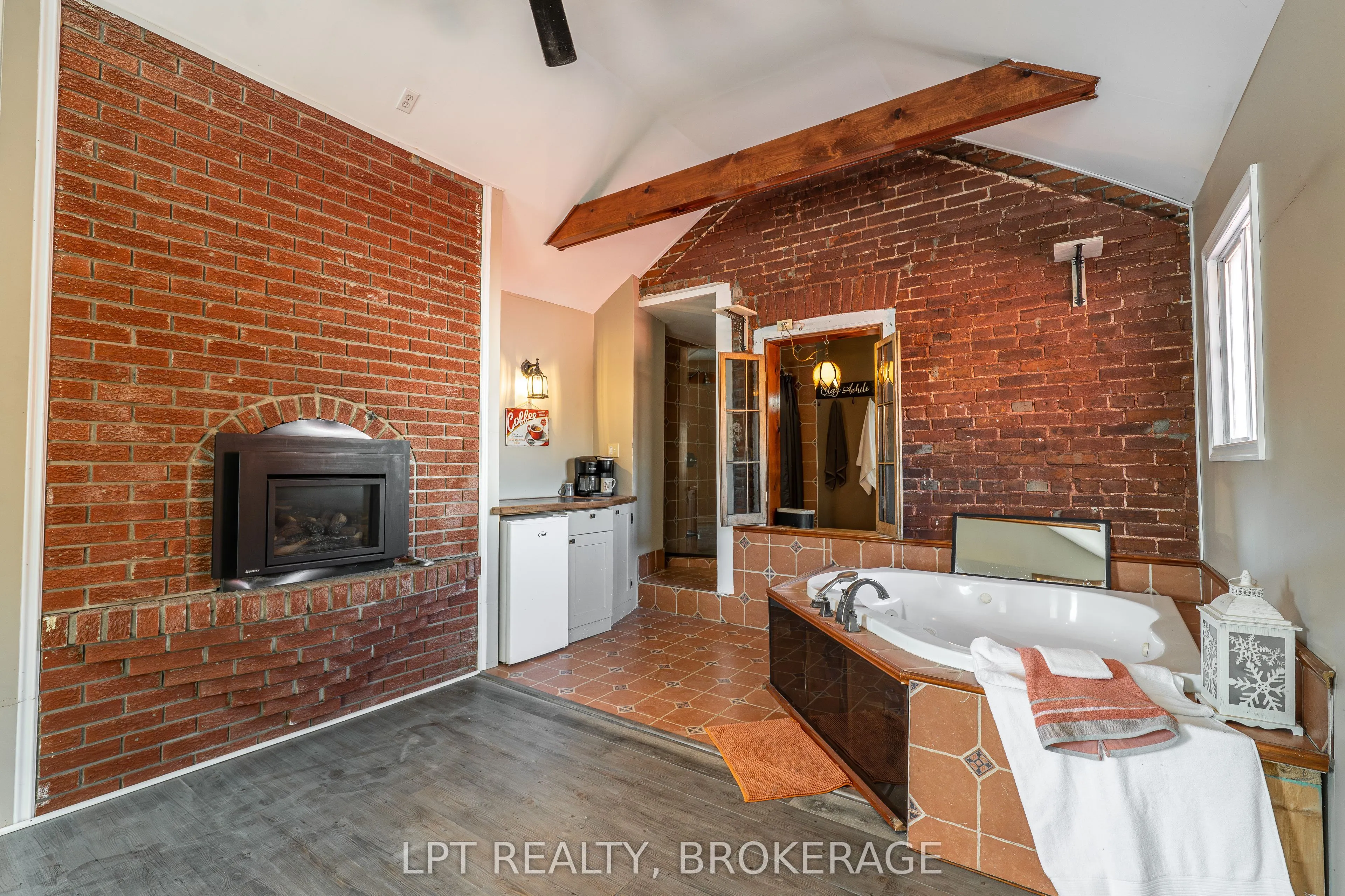 277 Brock Street