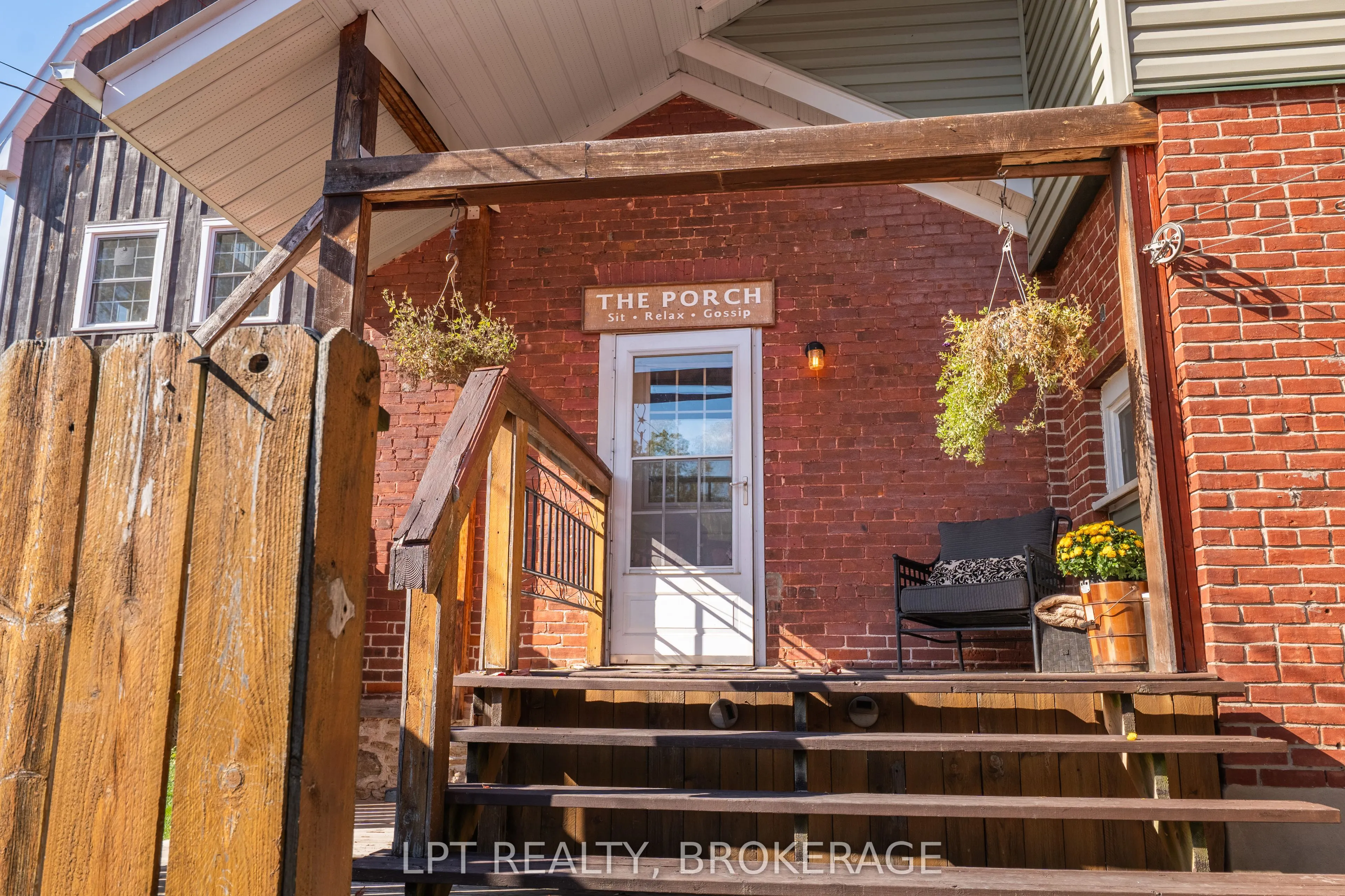 277 Brock Street