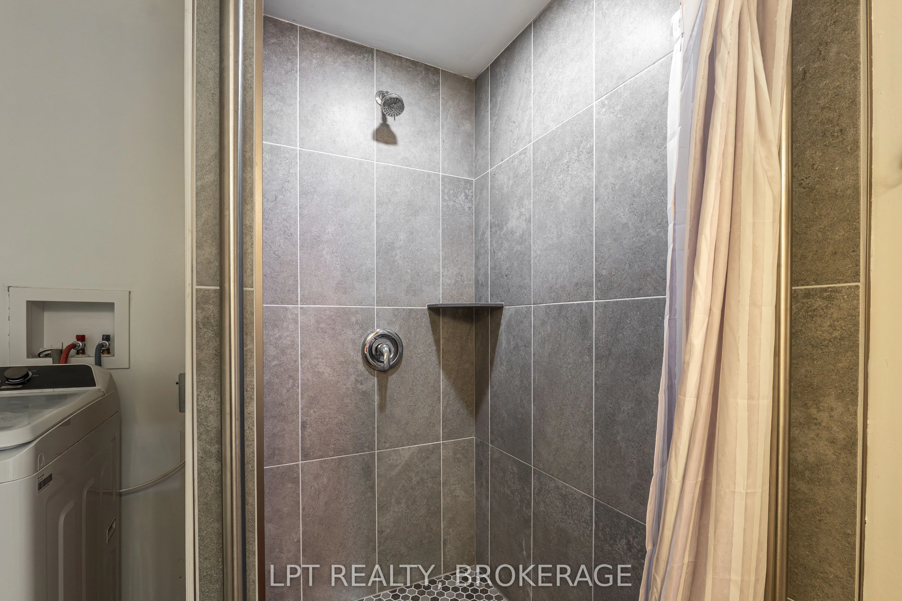277 Brock Street