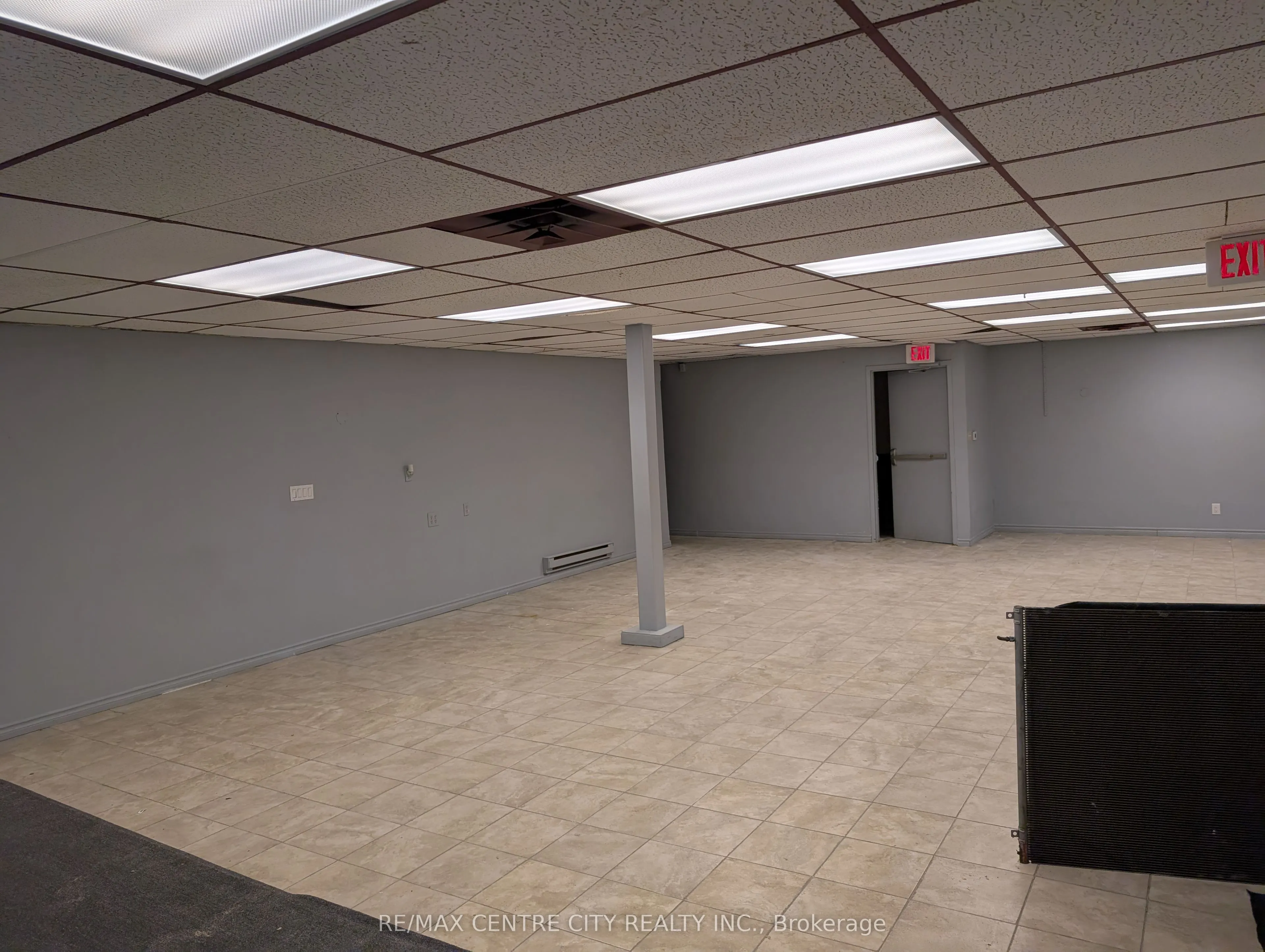1544 Dundas Street, #Lower level