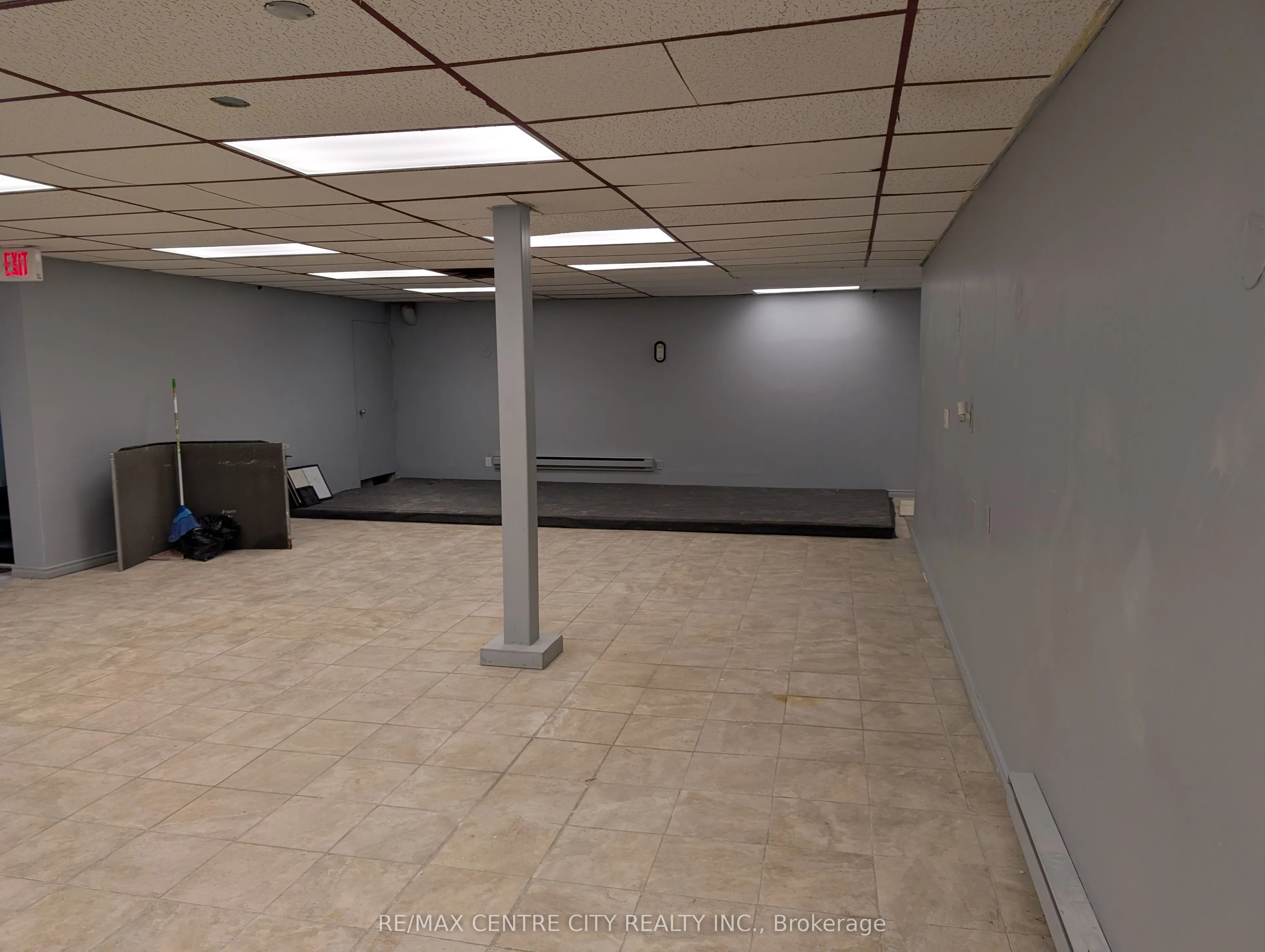 1544 Dundas Street, #Lower level