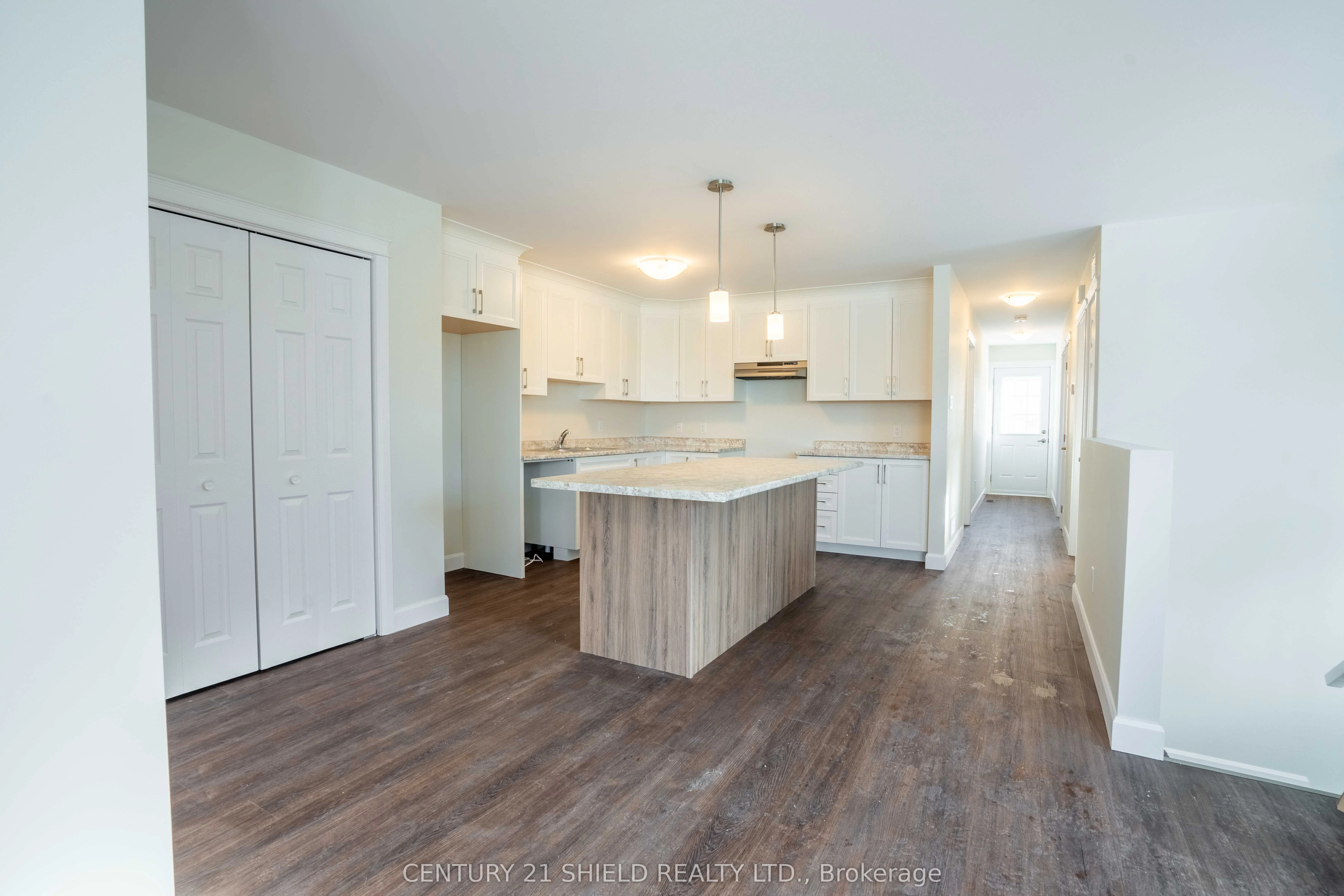 301 Kooiman Avenue