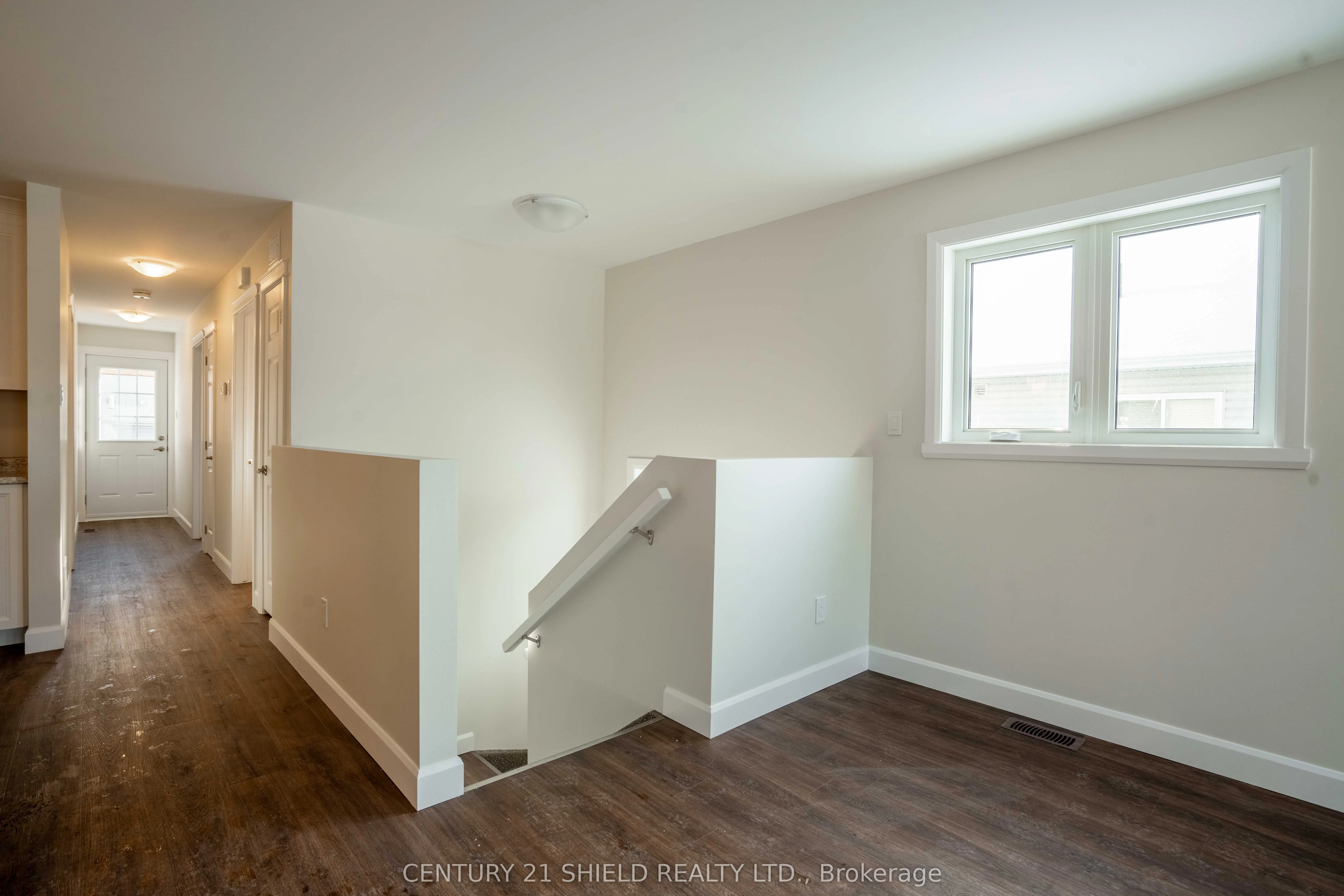 301 Kooiman Avenue