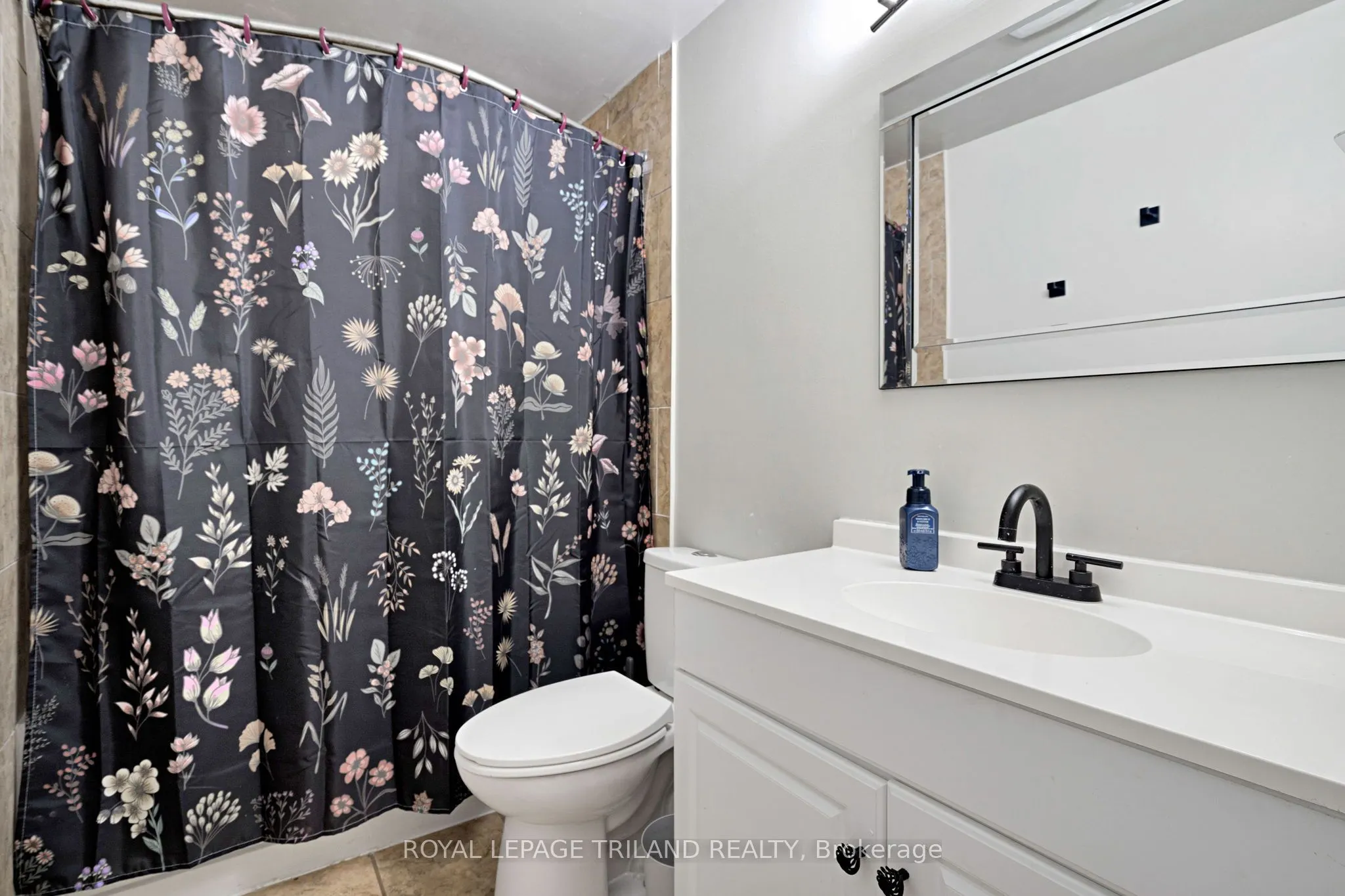 411 Wilkins Street, #1