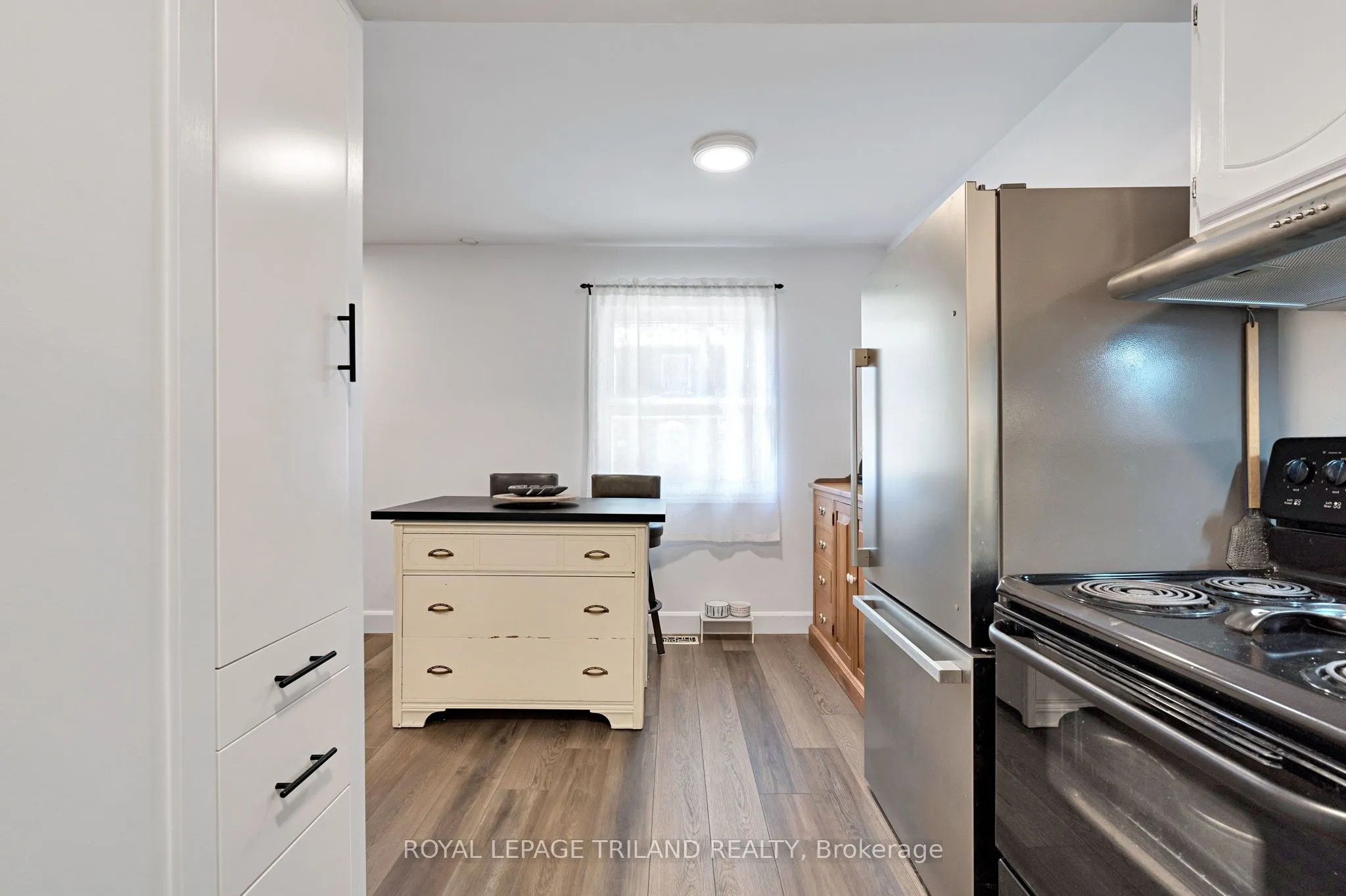 411 Wilkins Street, #1