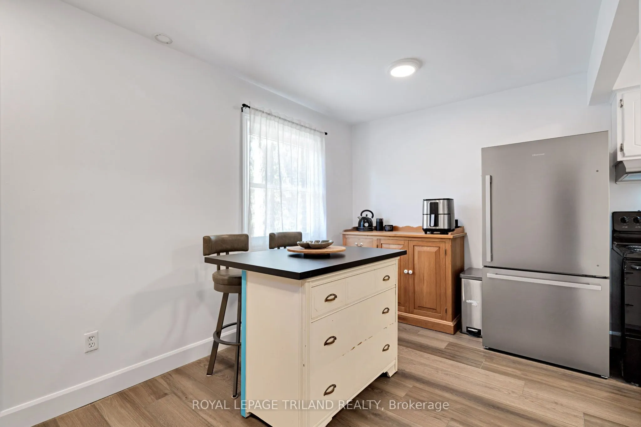 411 Wilkins Street, #1