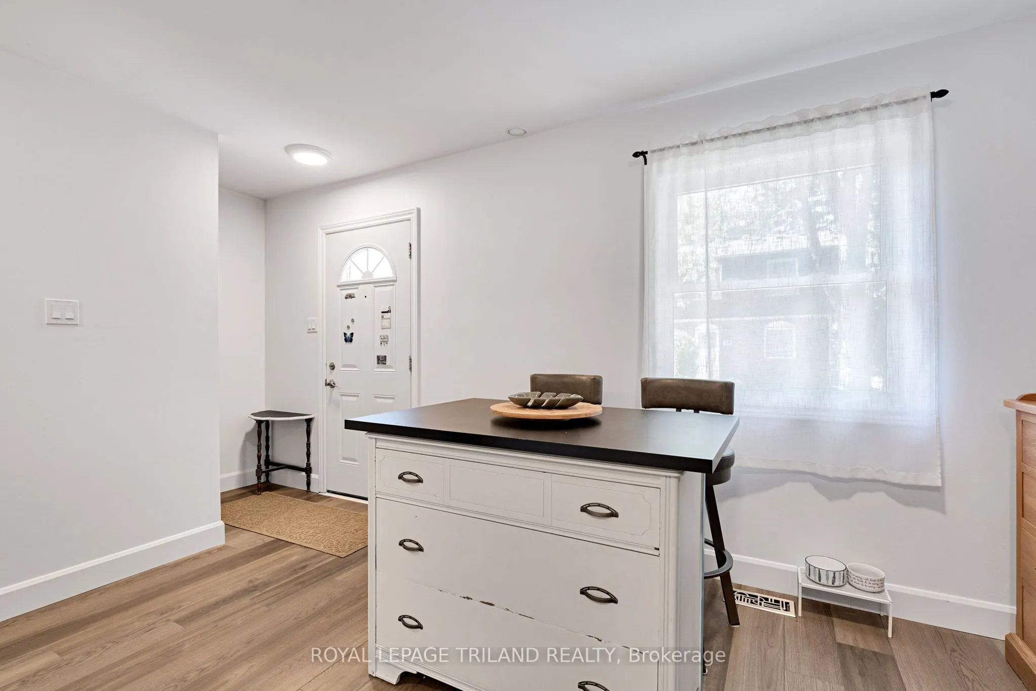 411 Wilkins Street, #1