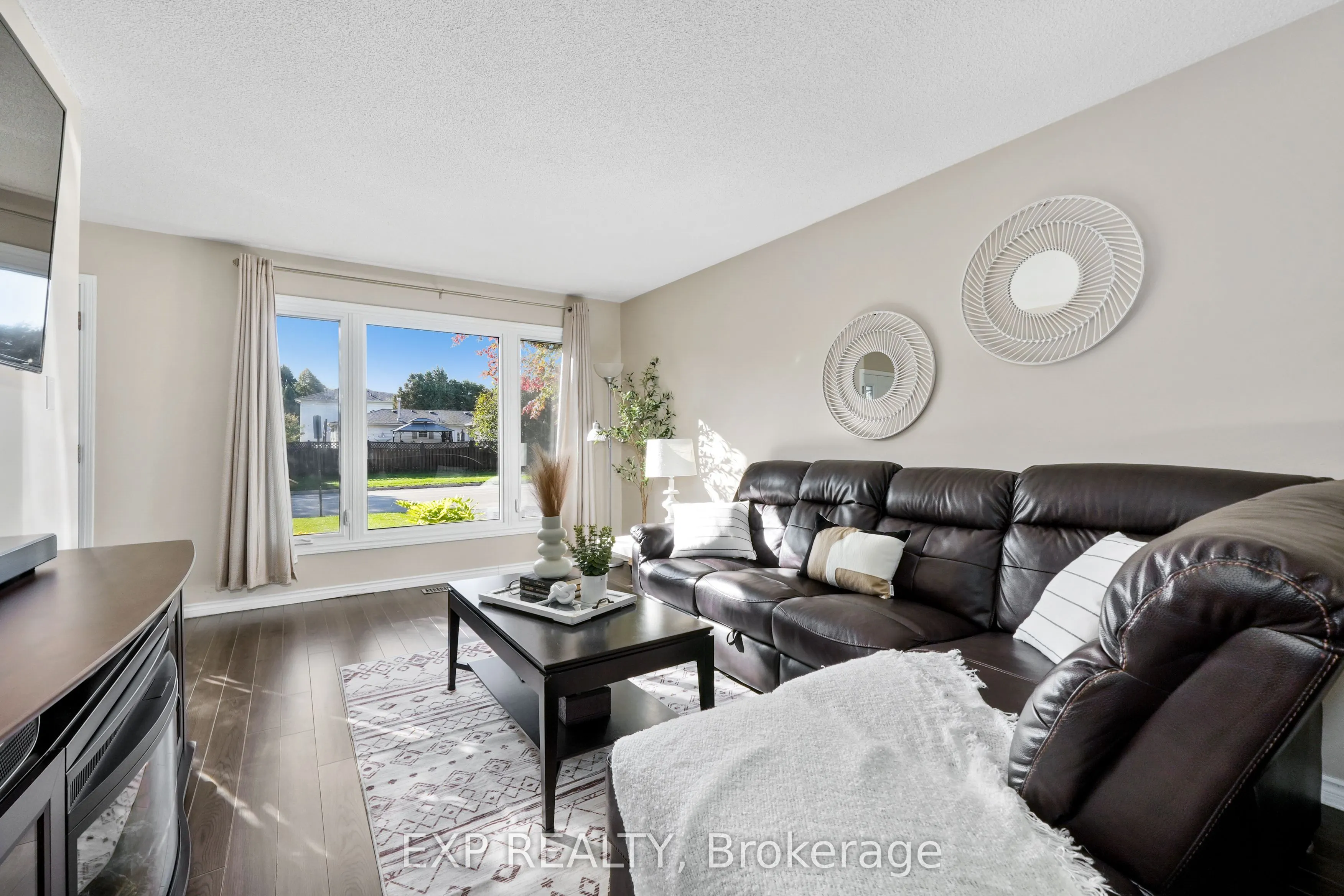 160 Peacock Boulevard
