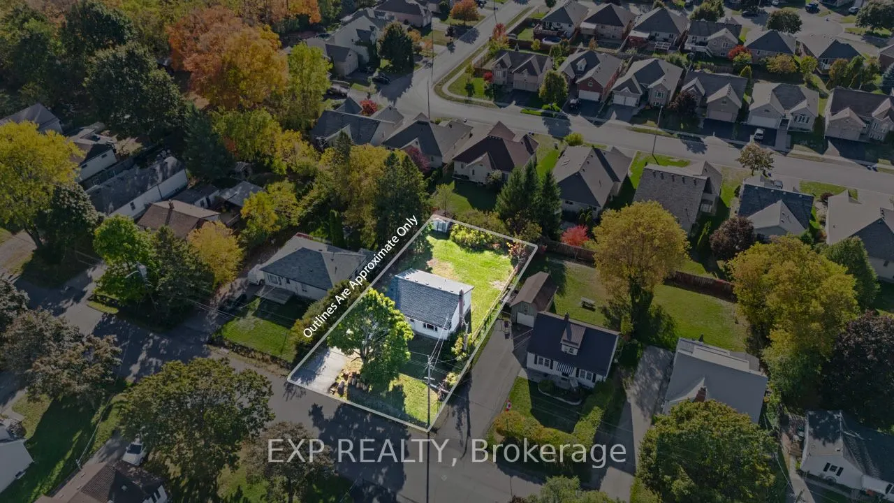 16 Valleyview Crescent