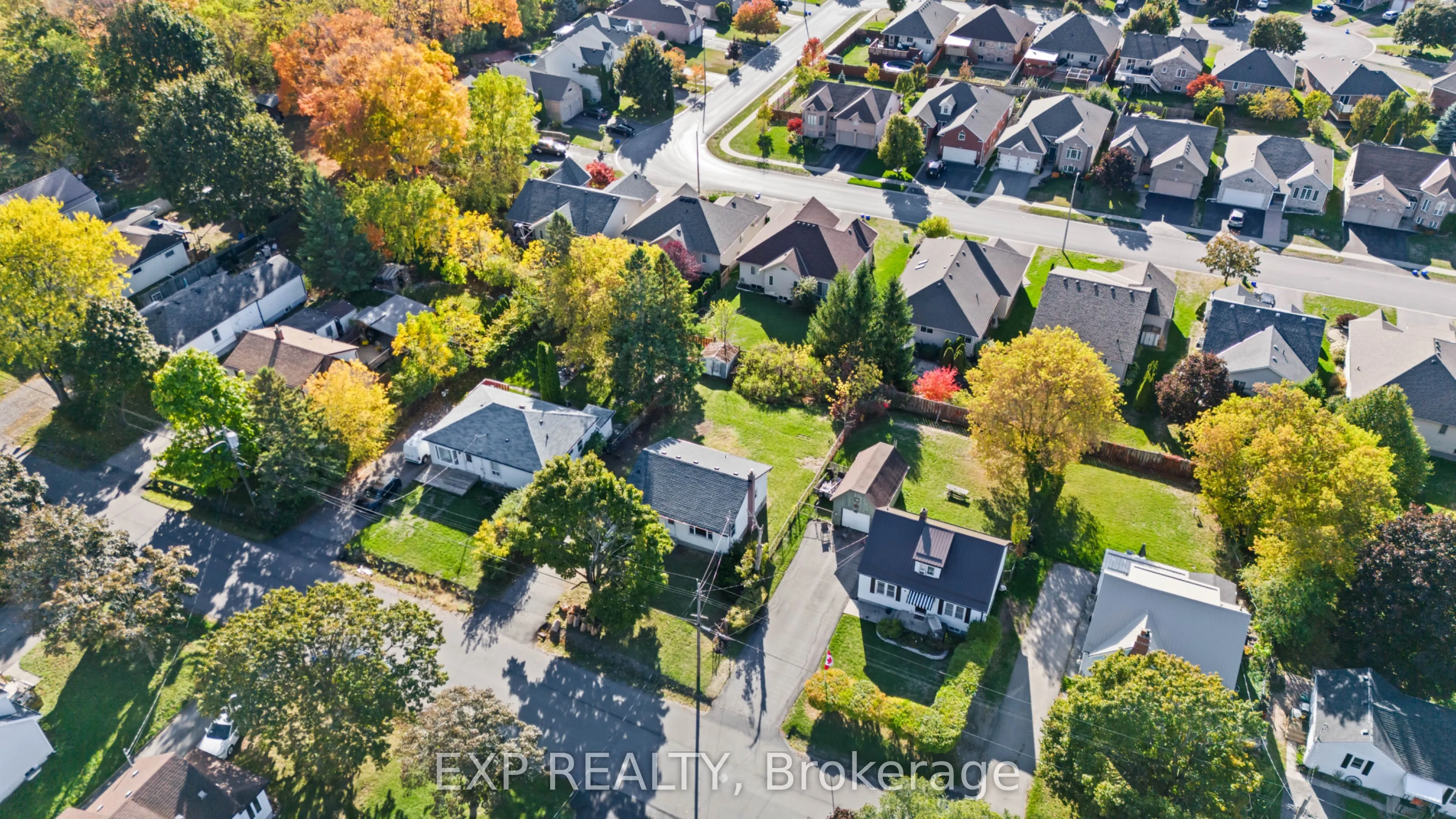 16 Valleyview Crescent