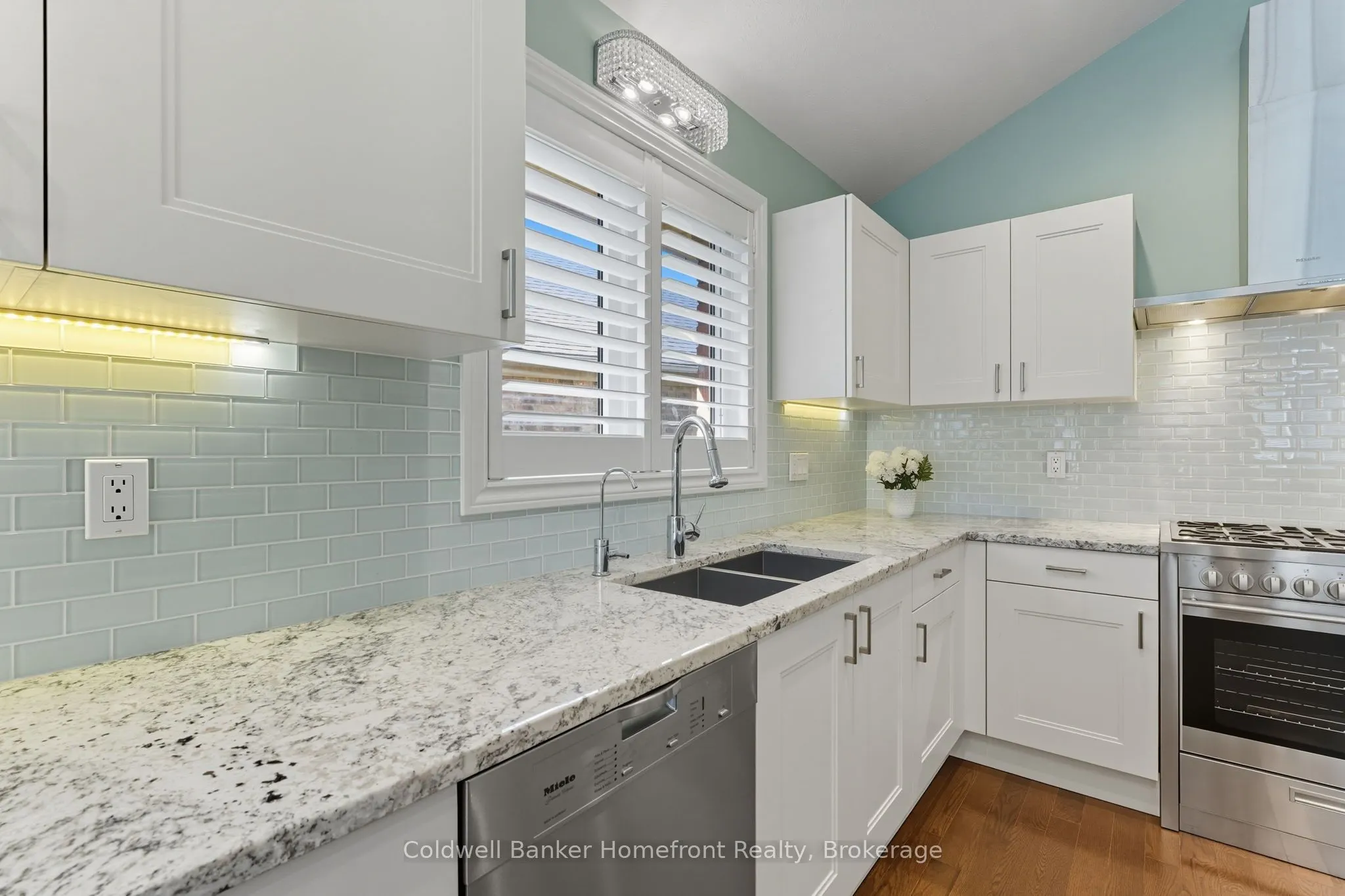 422 Powerline Road, #34