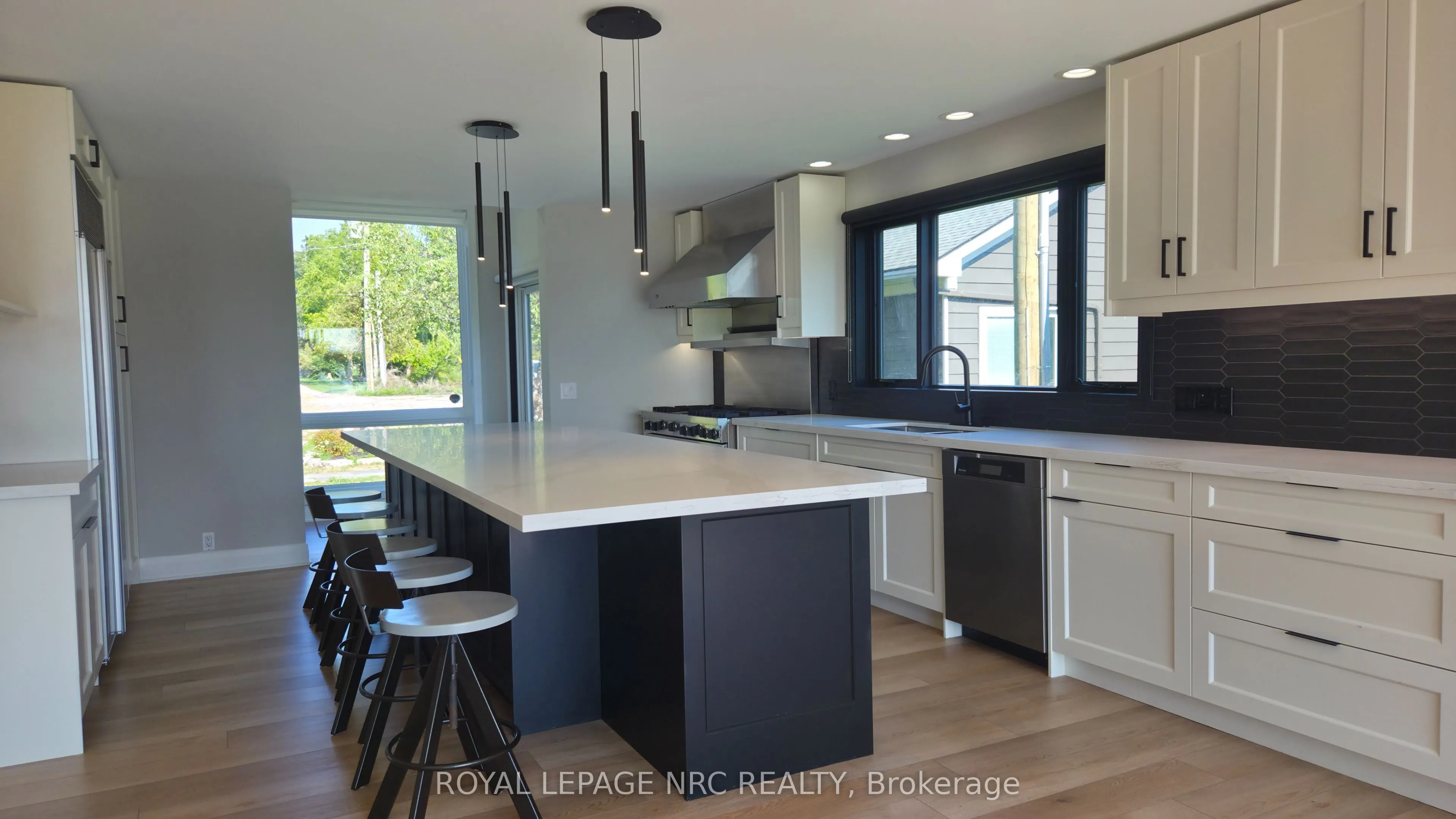 170 Lakeshore Road