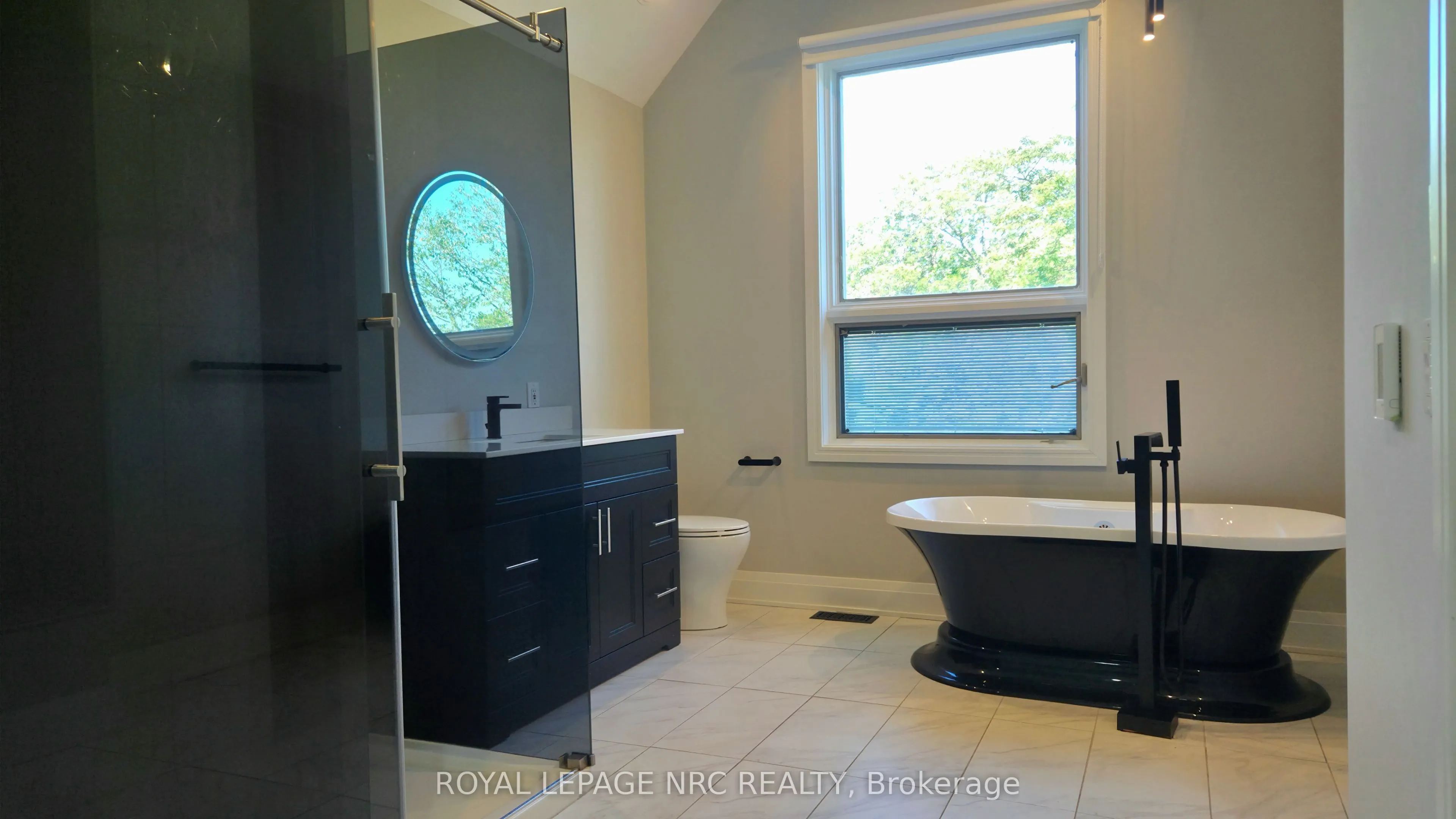 170 Lakeshore Road