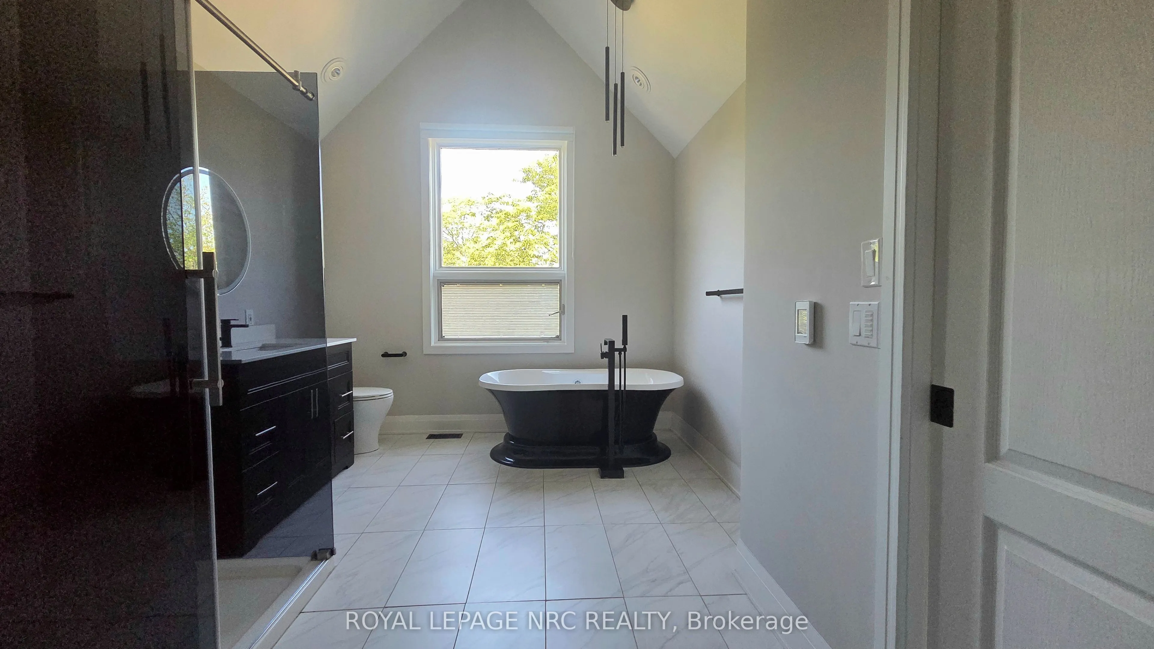 170 Lakeshore Road