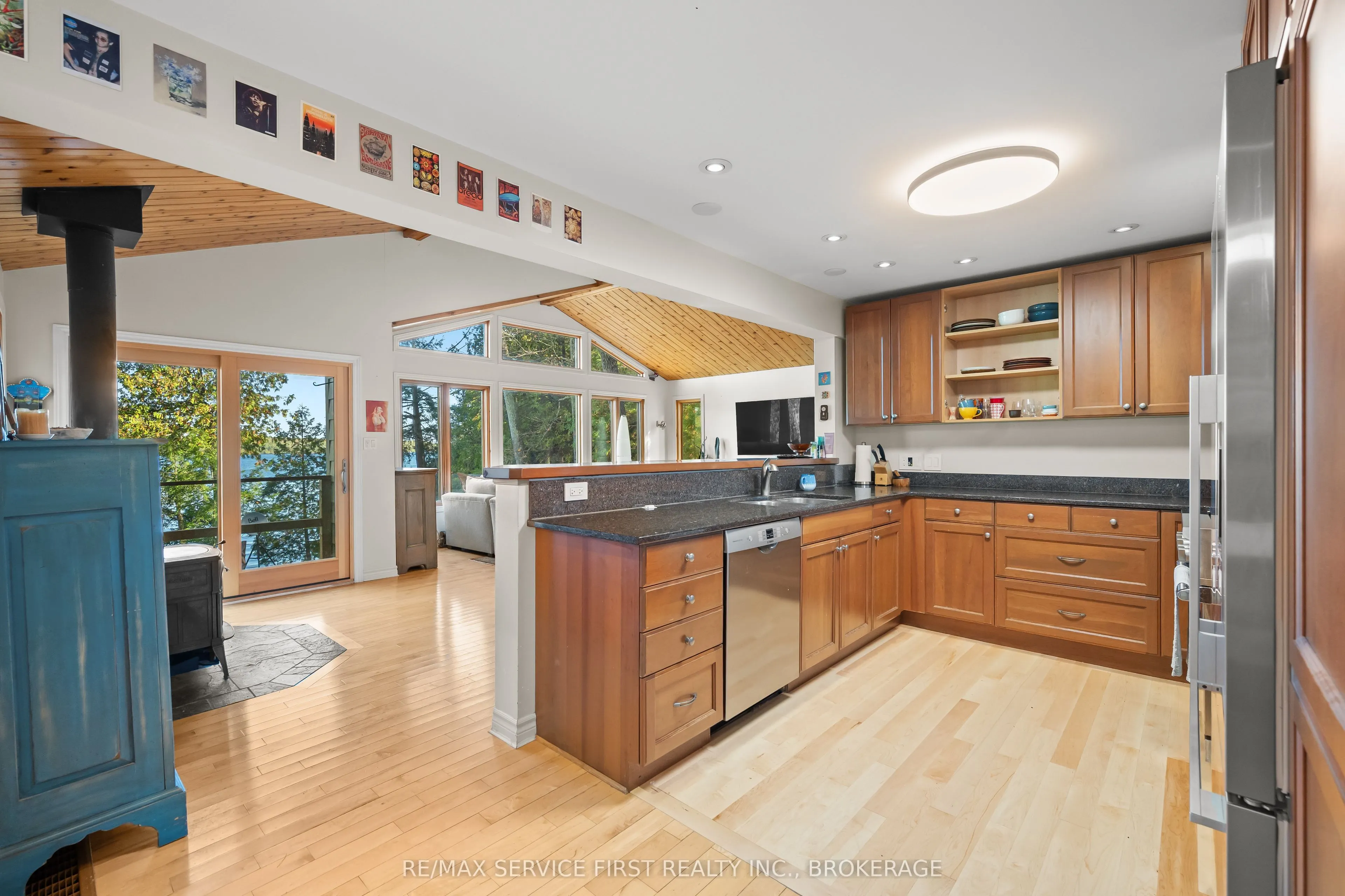 11 Lawton Lane