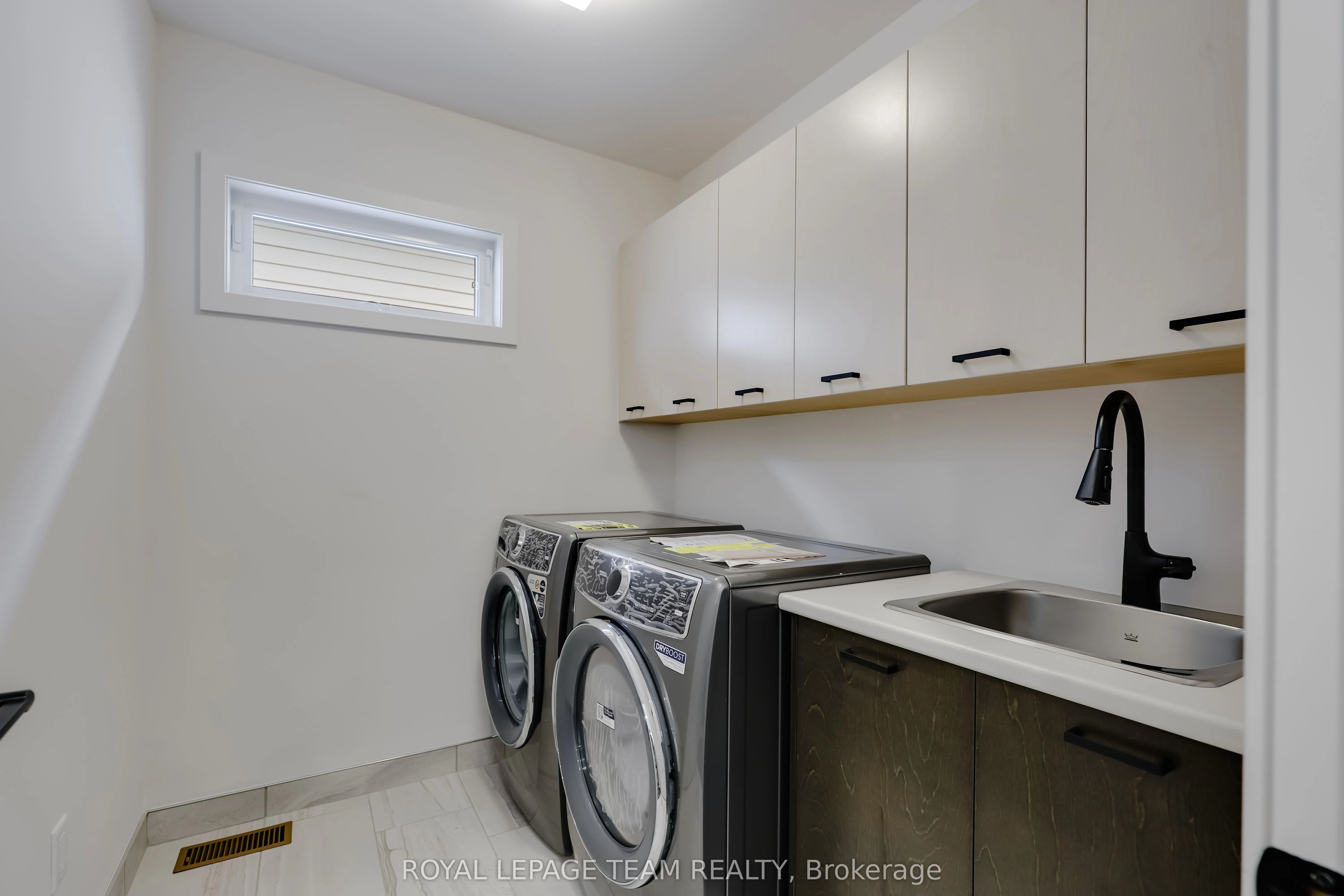 405 Point Grey Terrace