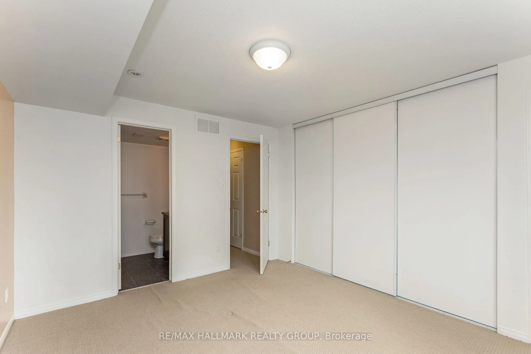 896 Longfields Drive, #5