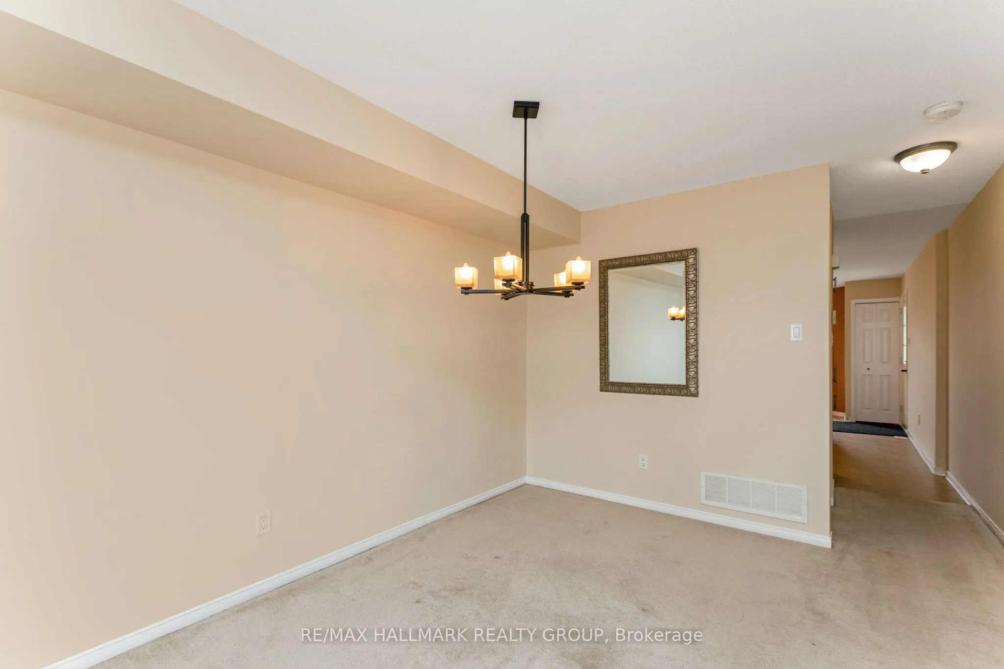 896 Longfields Drive, #5