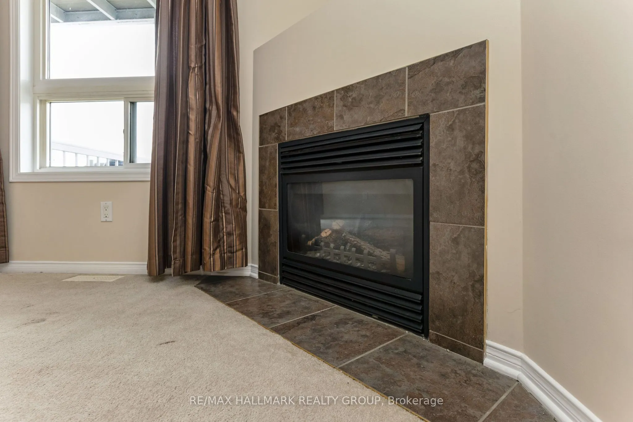 896 Longfields Drive, #5