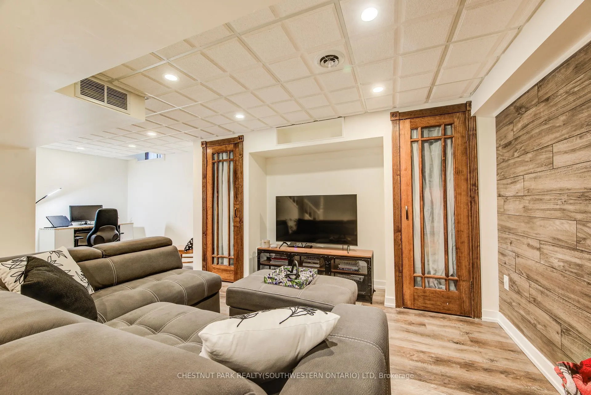 98 Rolling Meadows Drive
