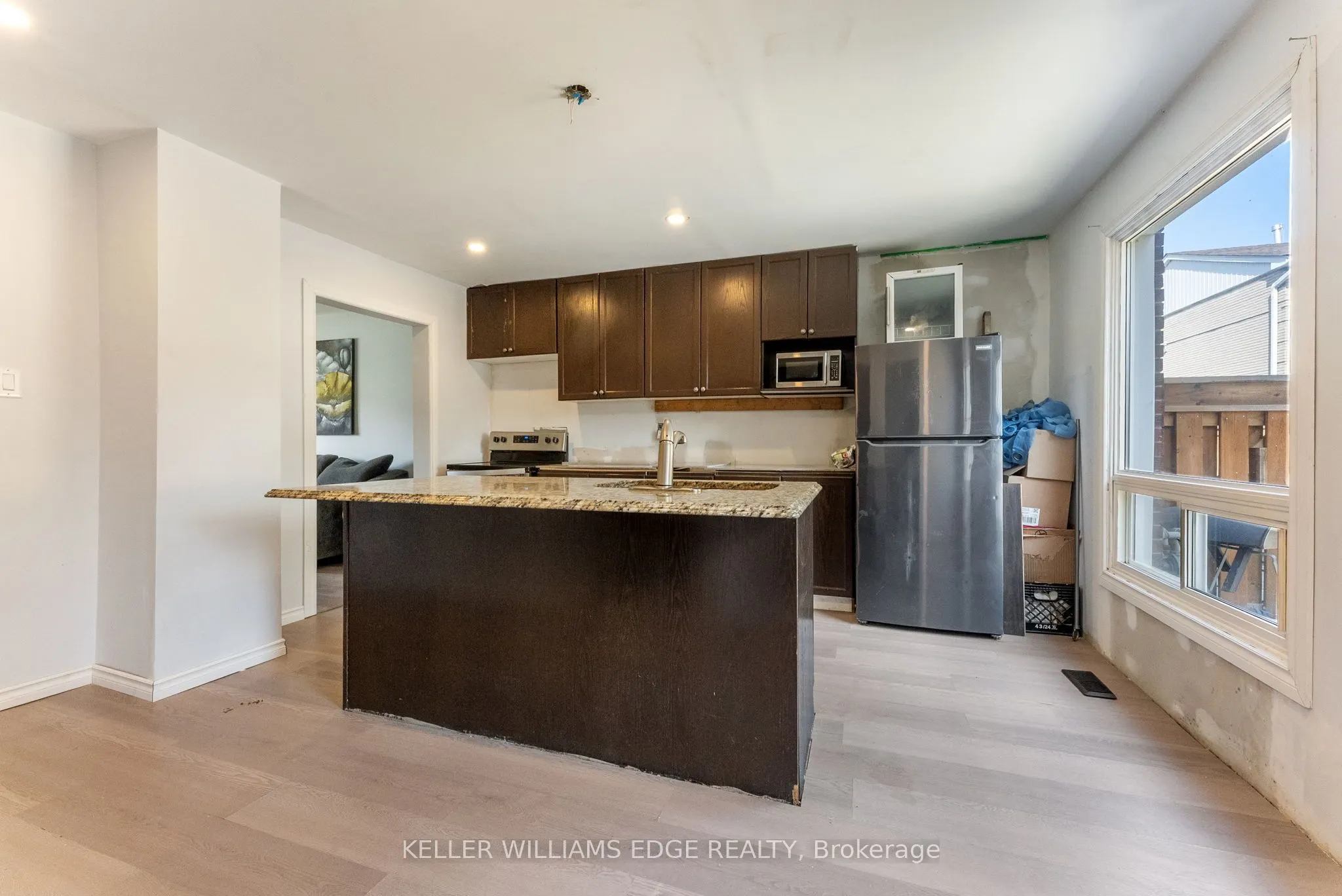2700 Barton Street E, #7