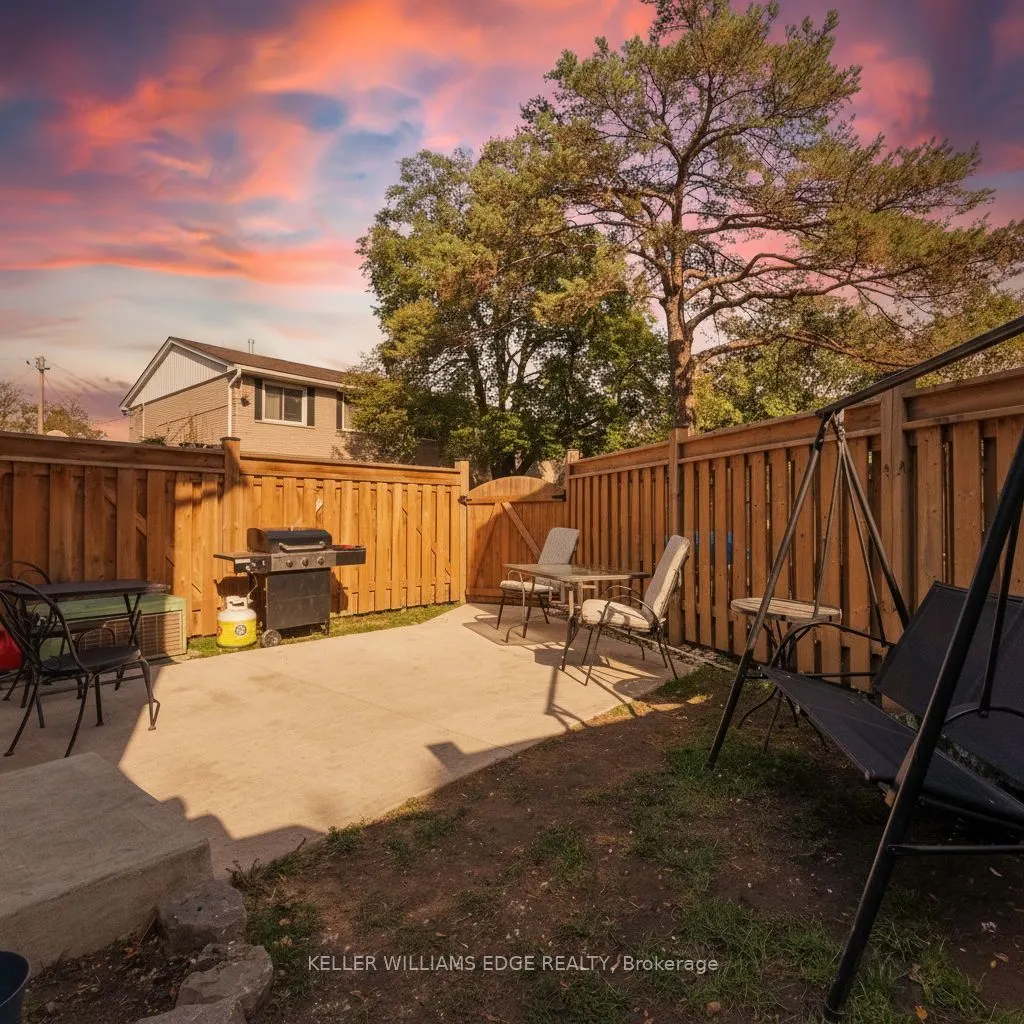 2700 Barton Street E, #7