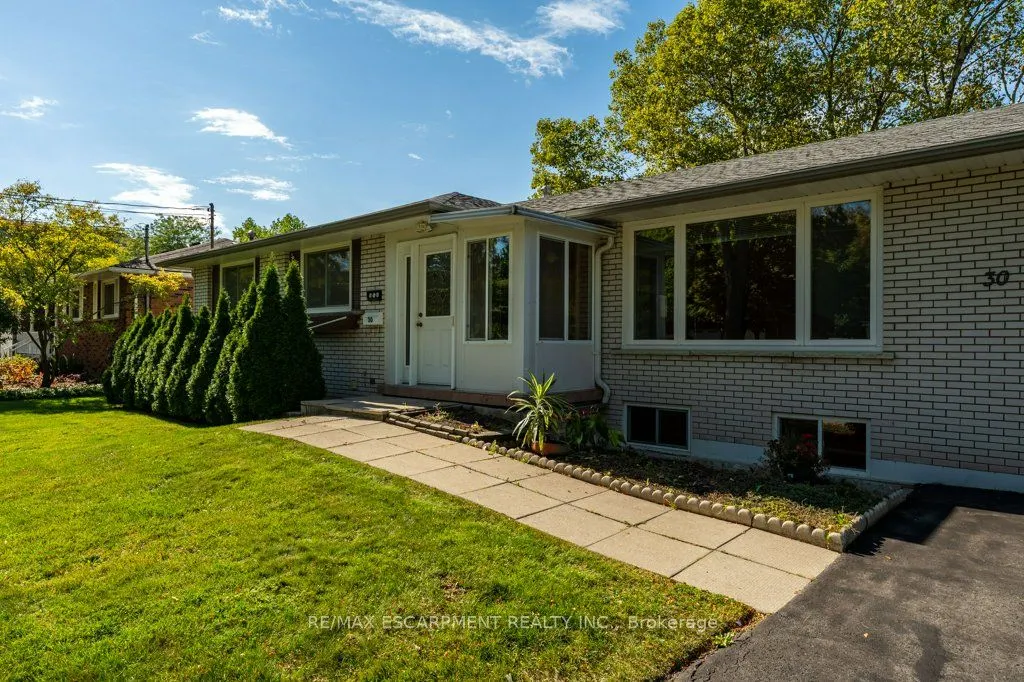 30 Leawood Drive