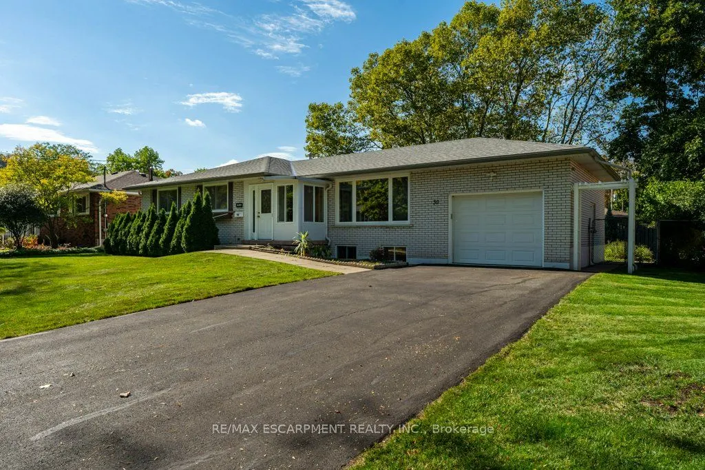 30 Leawood Drive