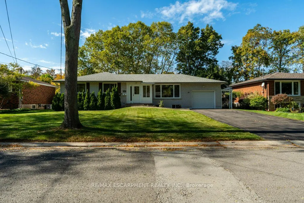 30 Leawood Drive