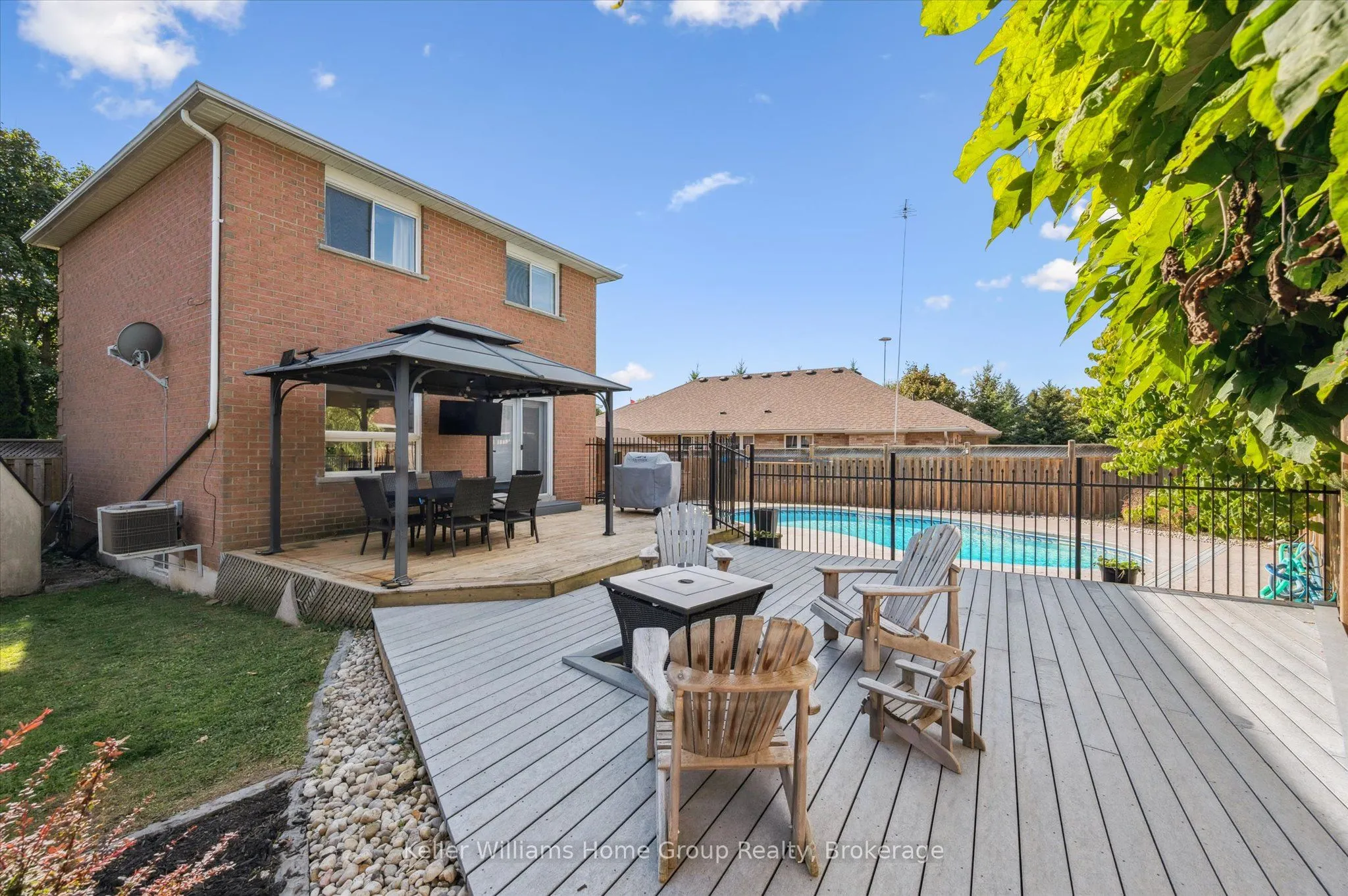334 Daniel Crescent
