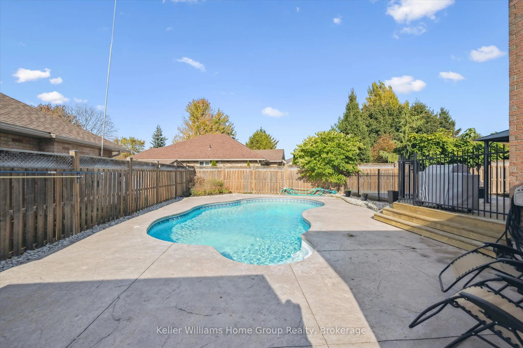 334 Daniel Crescent