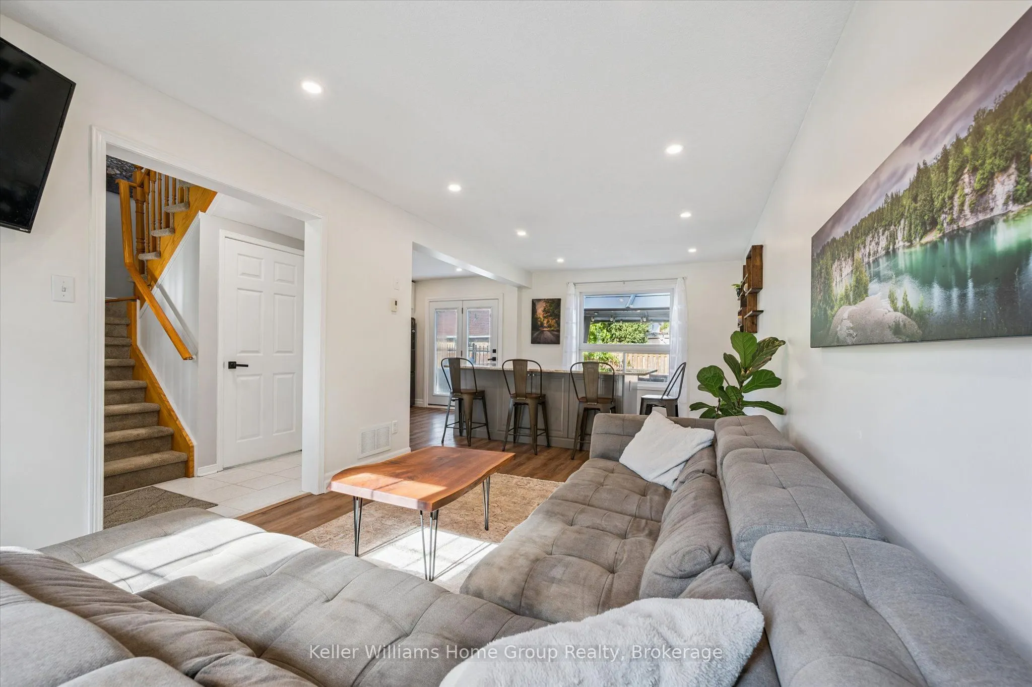 334 Daniel Crescent