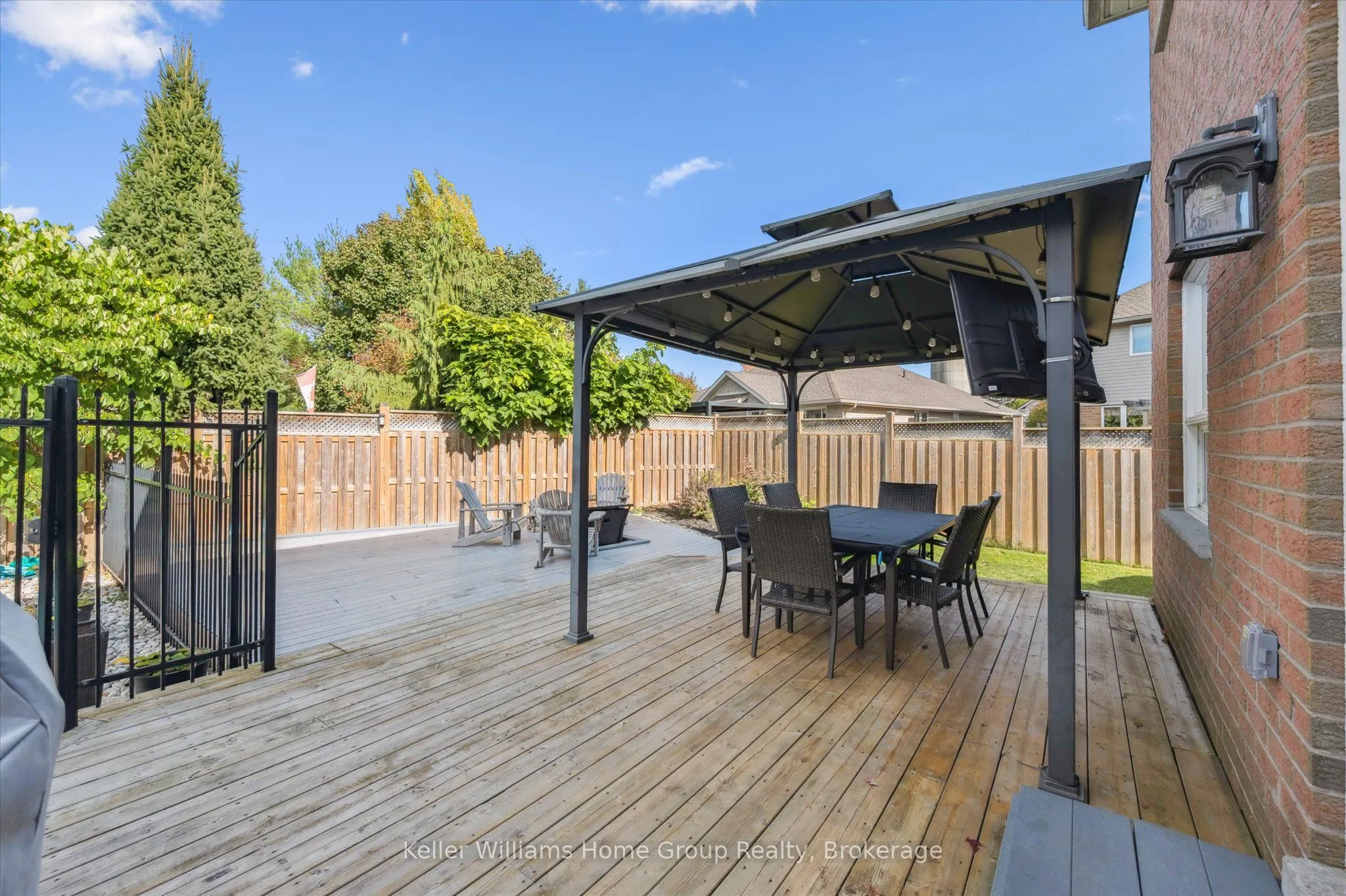334 Daniel Crescent