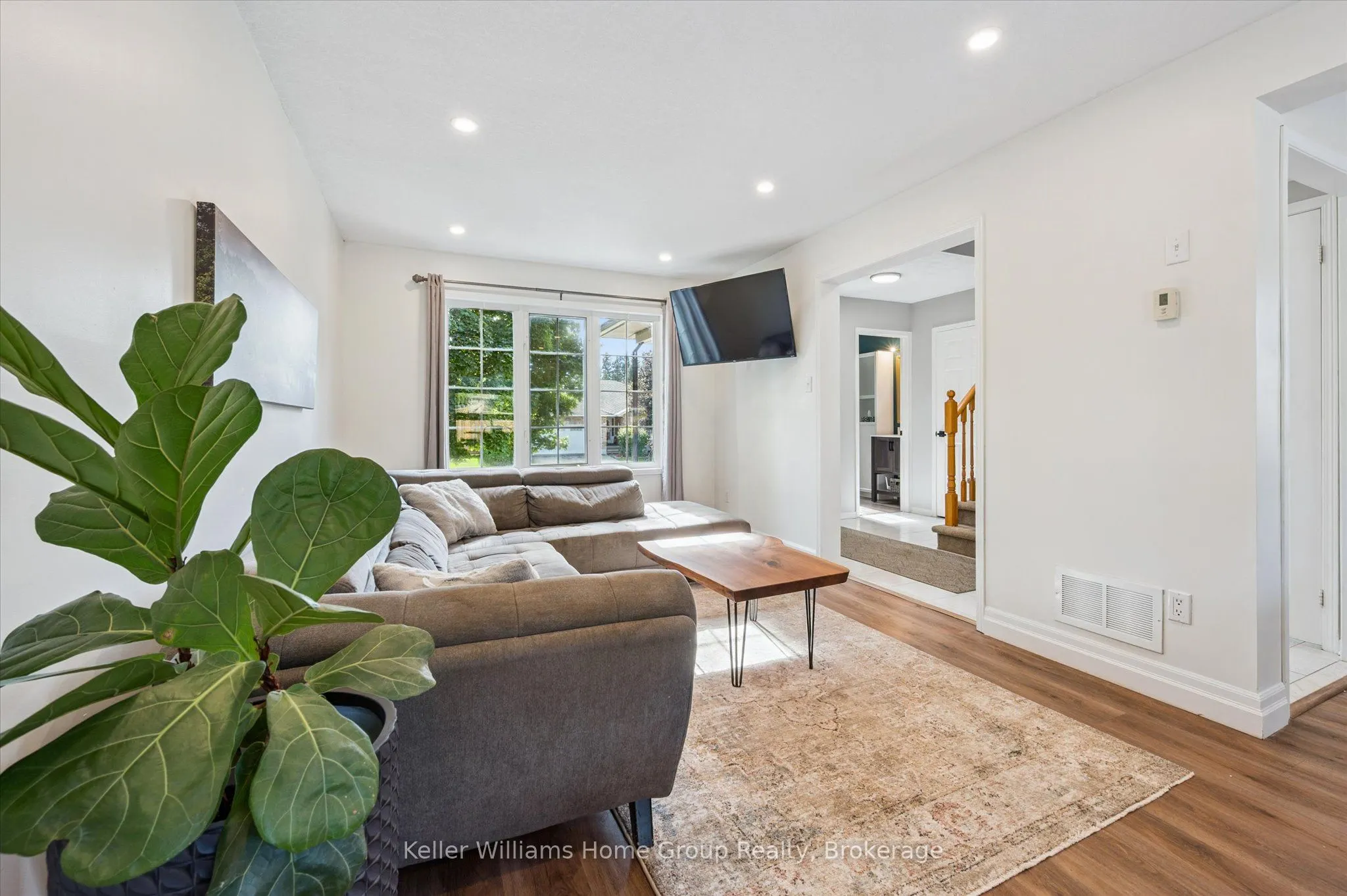 334 Daniel Crescent
