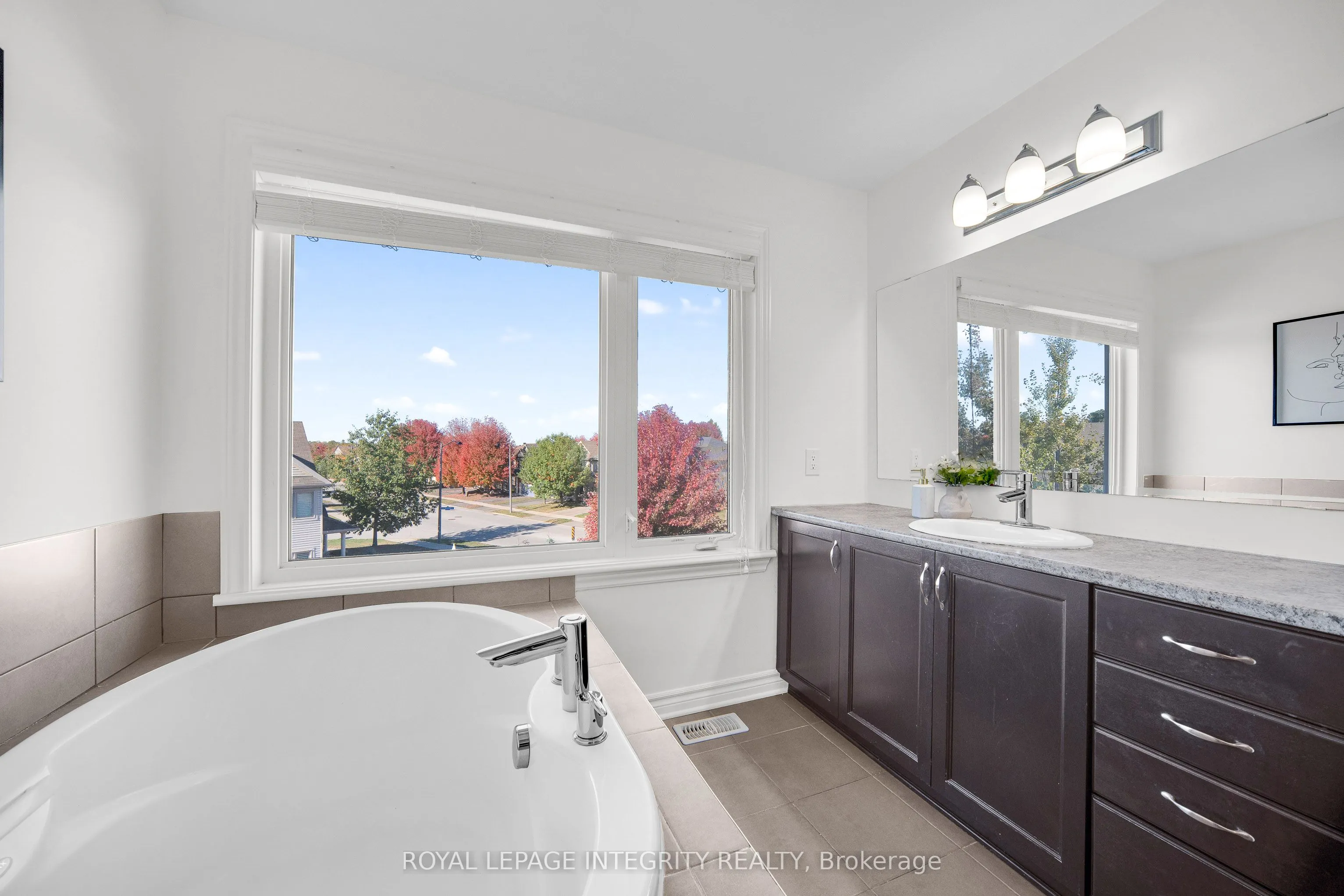 924 Fletcher Circle