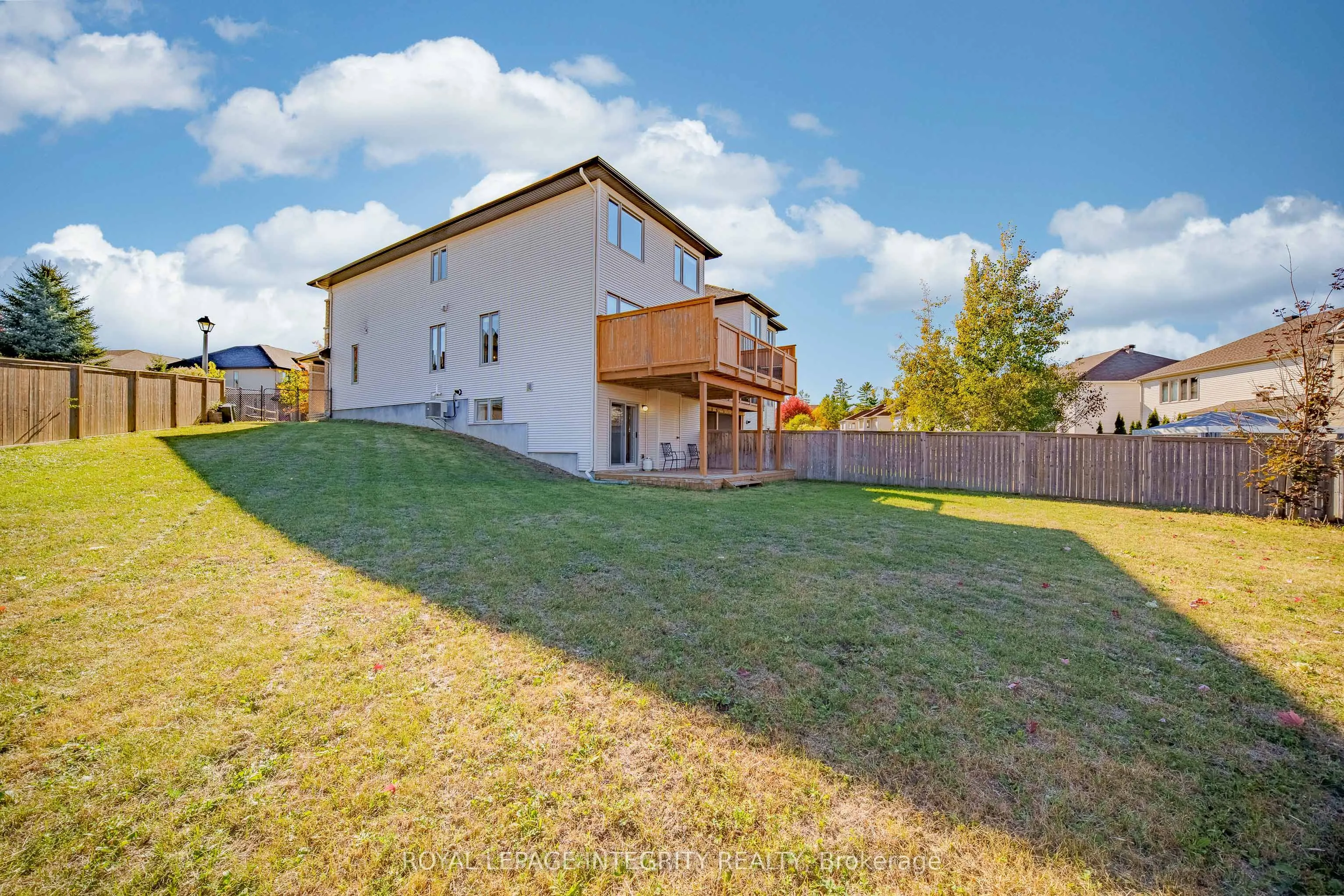 924 Fletcher Circle