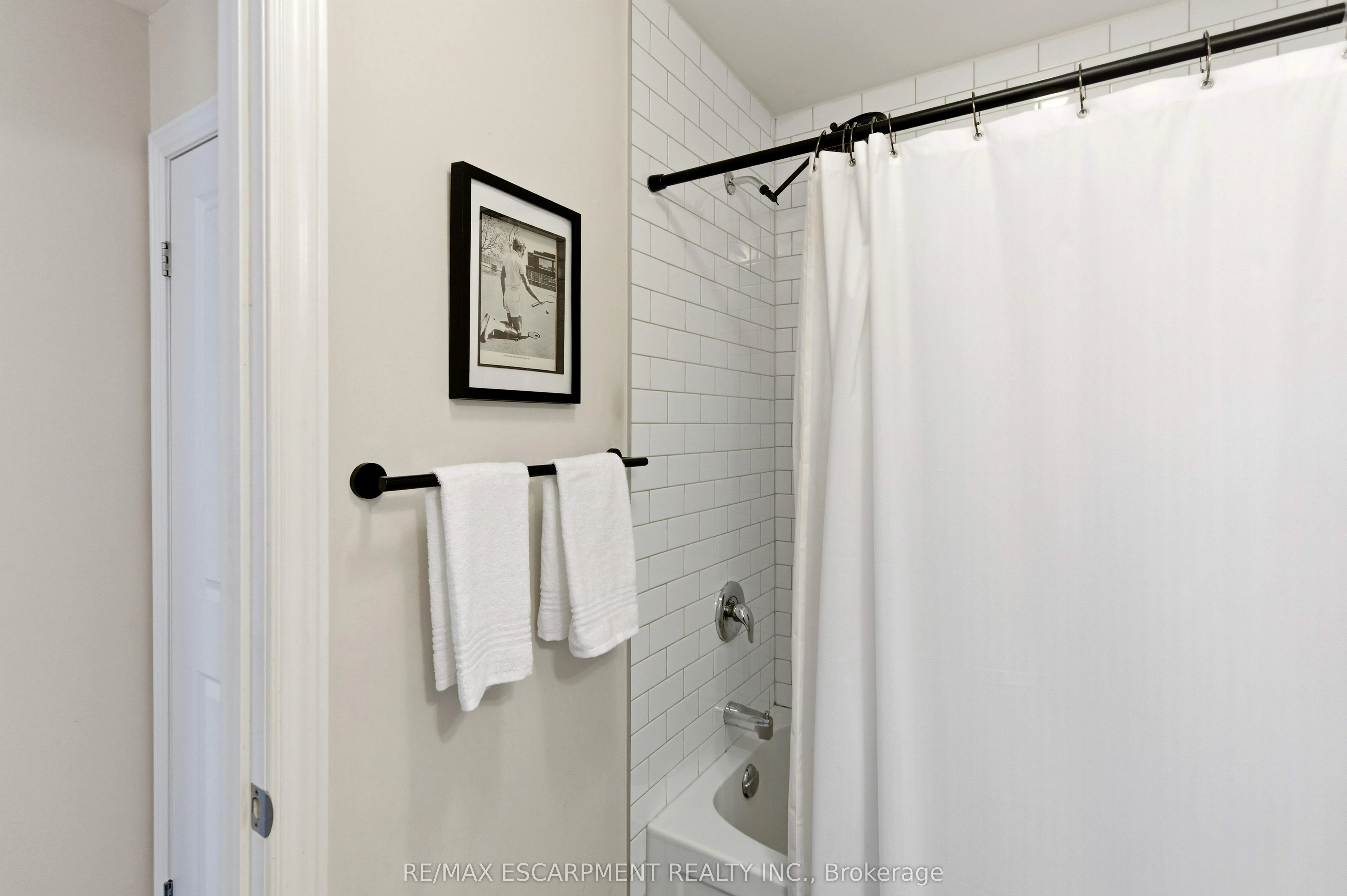 377 Glancaster Road, #54