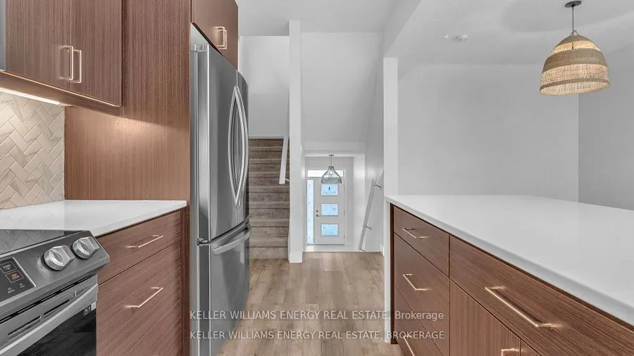 3380 Singleton Avenue, #91