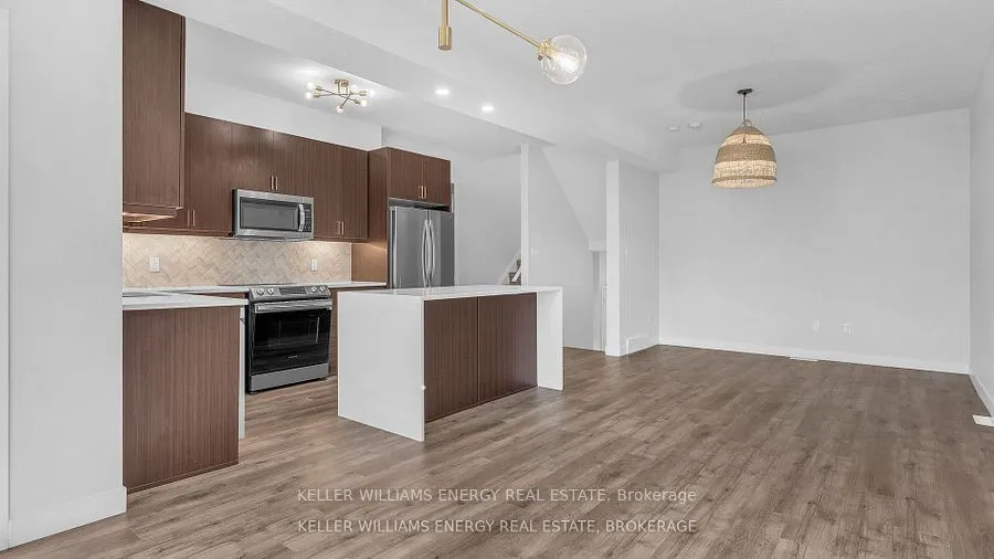 3380 Singleton Avenue, #91